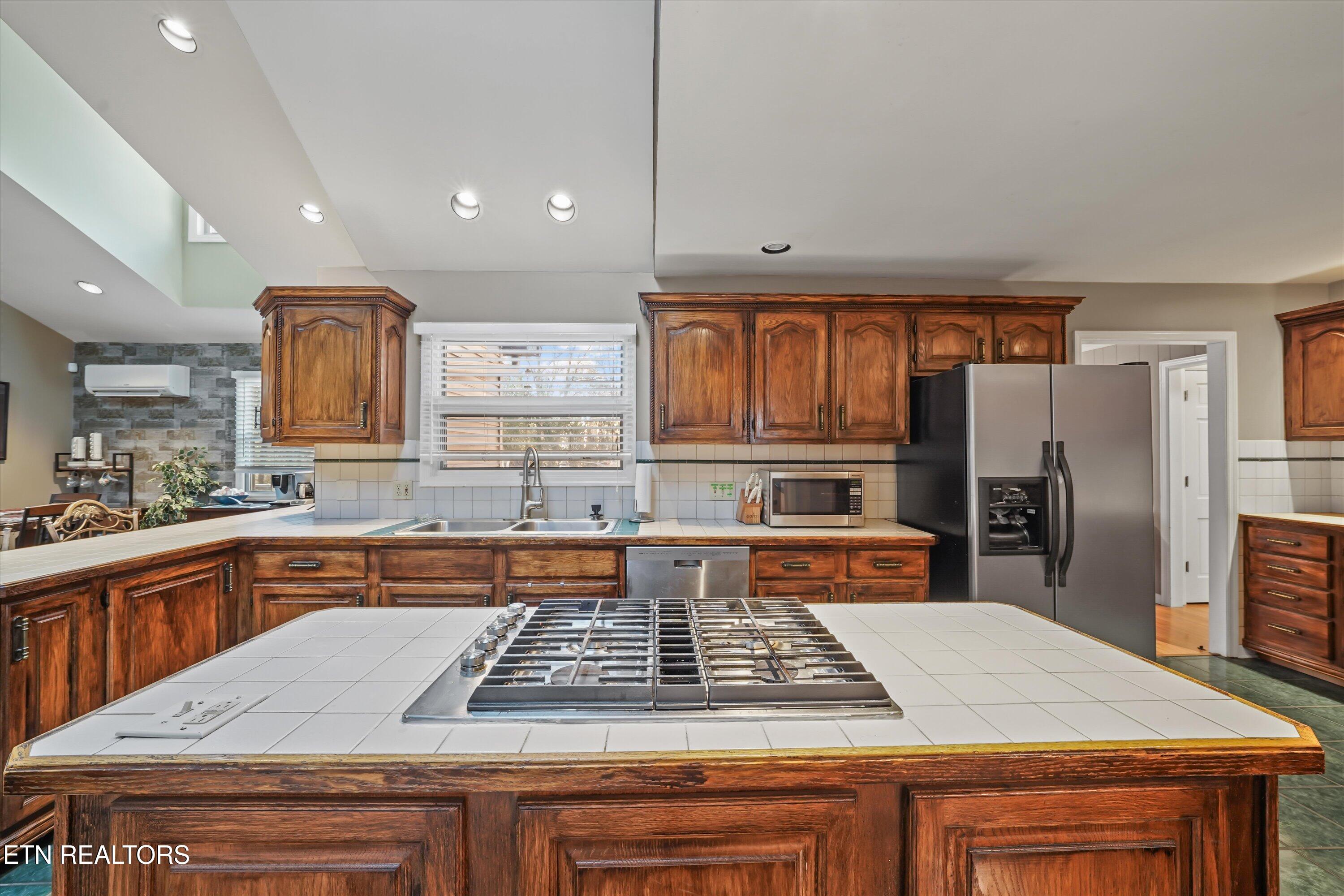 377 Dominion Circle Knoxville TN 37934