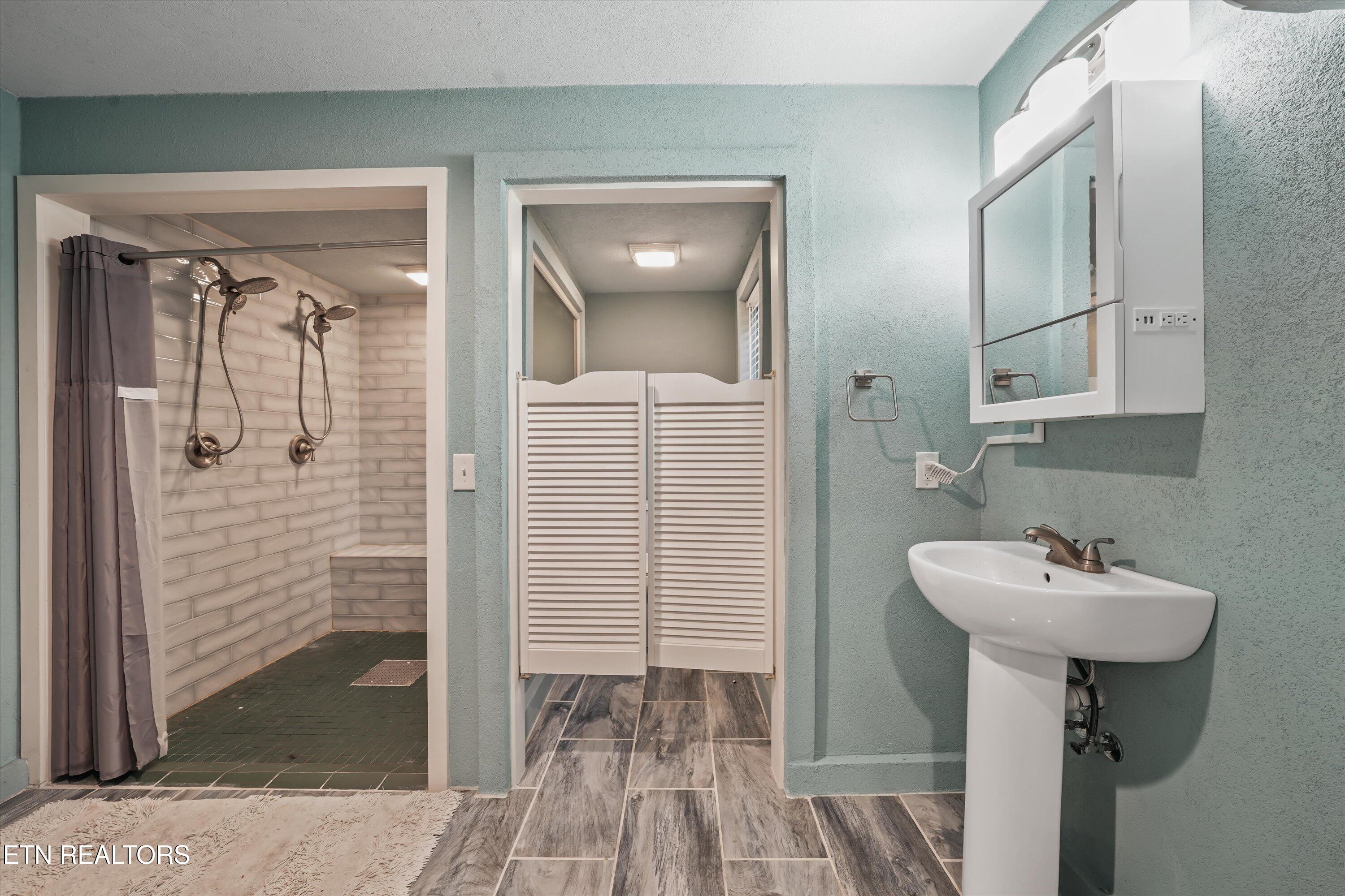 377 Dominion Circle Knoxville TN 37934