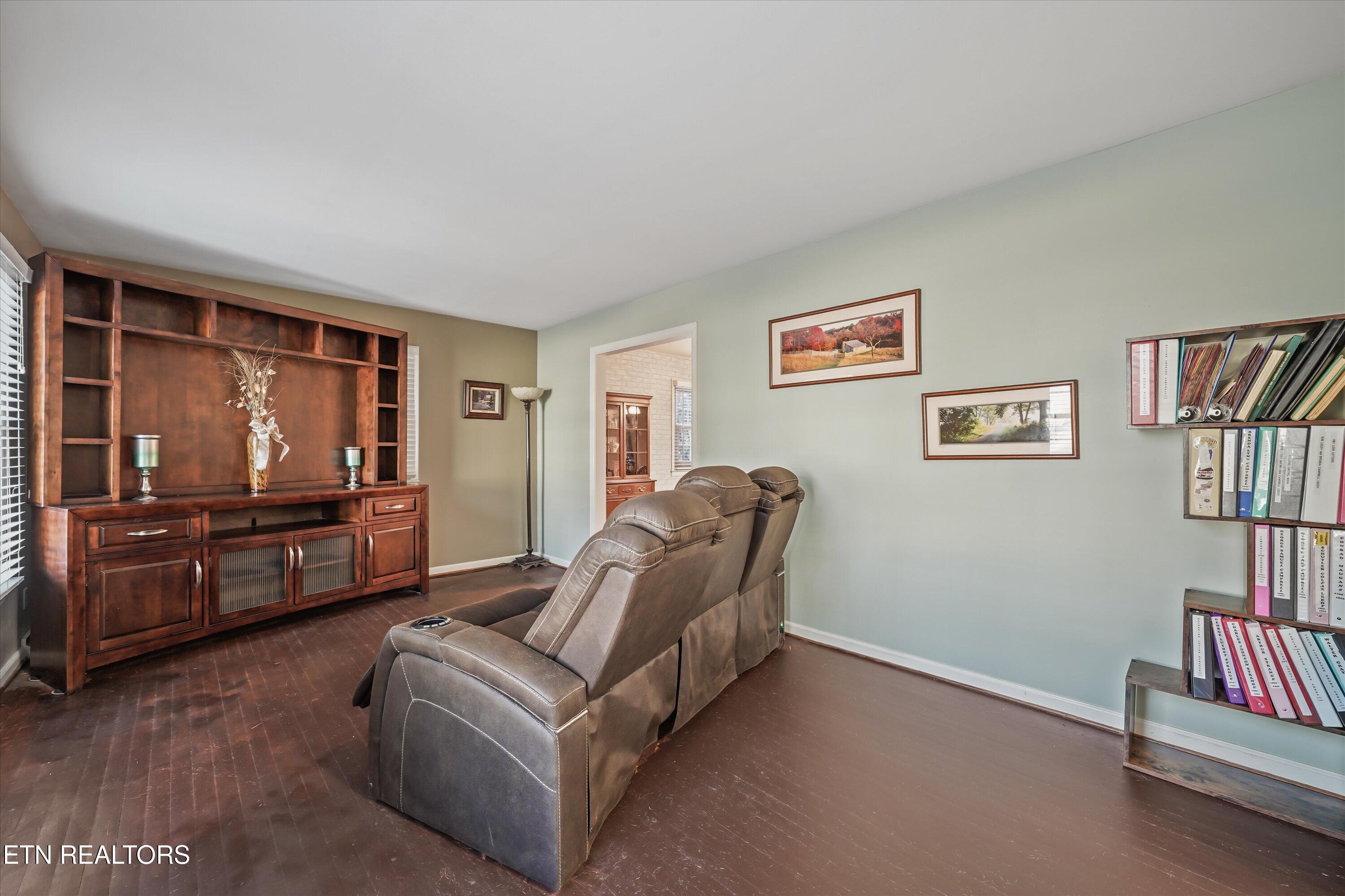 377 Dominion Circle Knoxville TN 37934