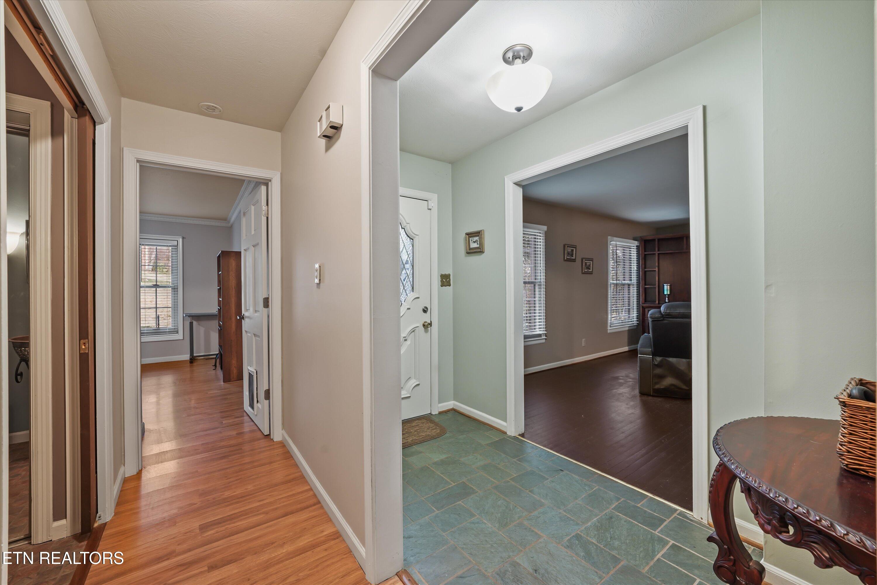 377 Dominion Circle Knoxville TN 37934