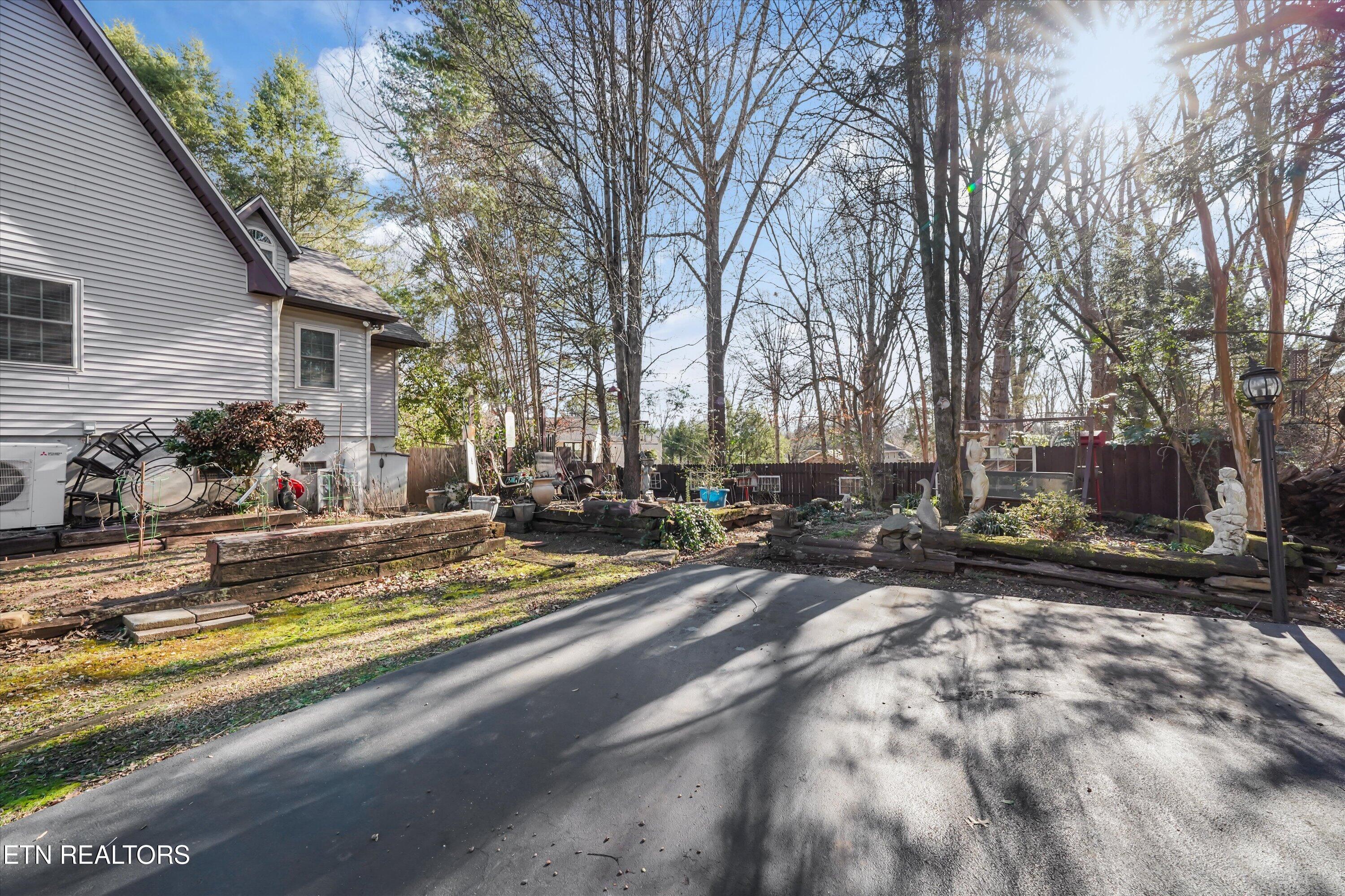 377 Dominion Circle Knoxville TN 37934