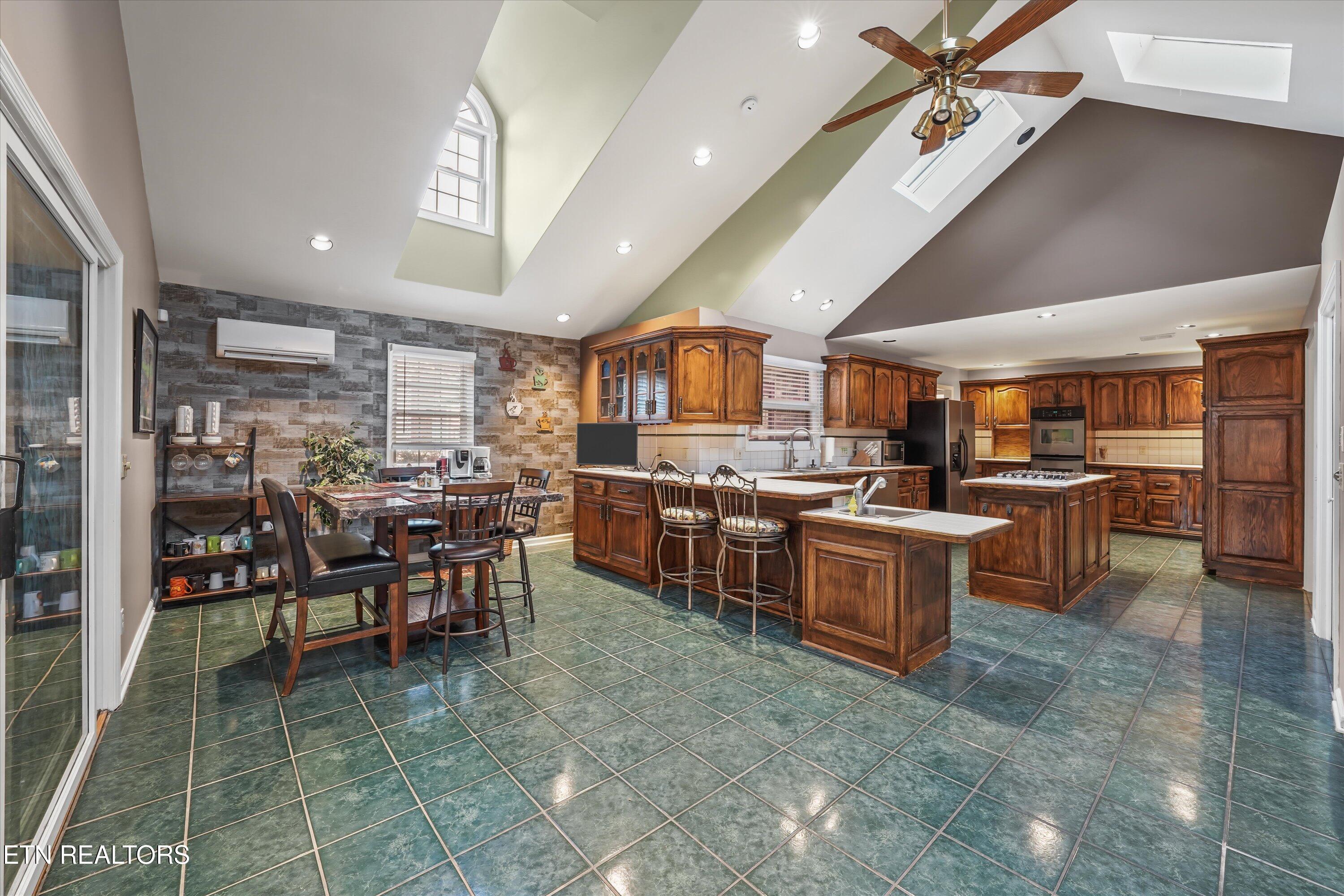377 Dominion Circle Knoxville TN 37934
