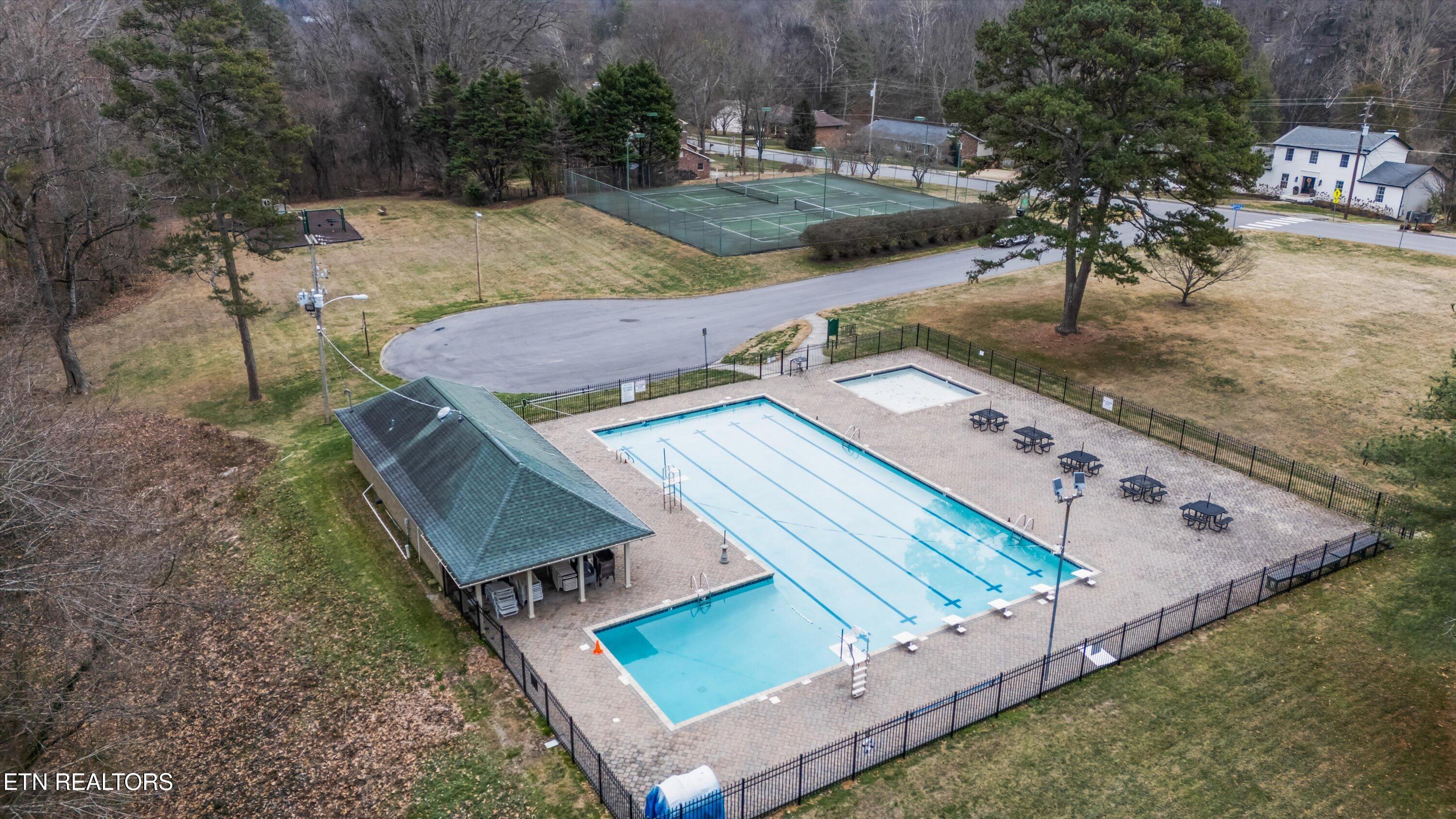 377 Dominion Circle Knoxville TN 37934