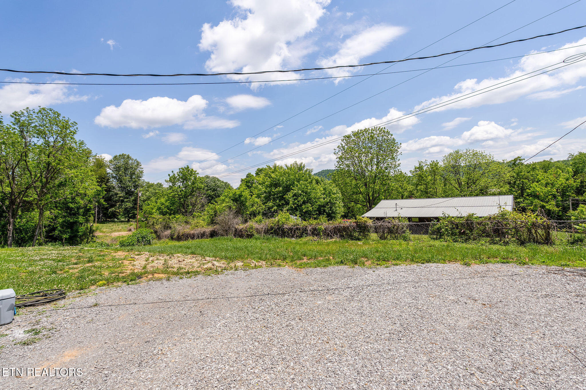 413 Whitaker Street Tazewell TN 37879
