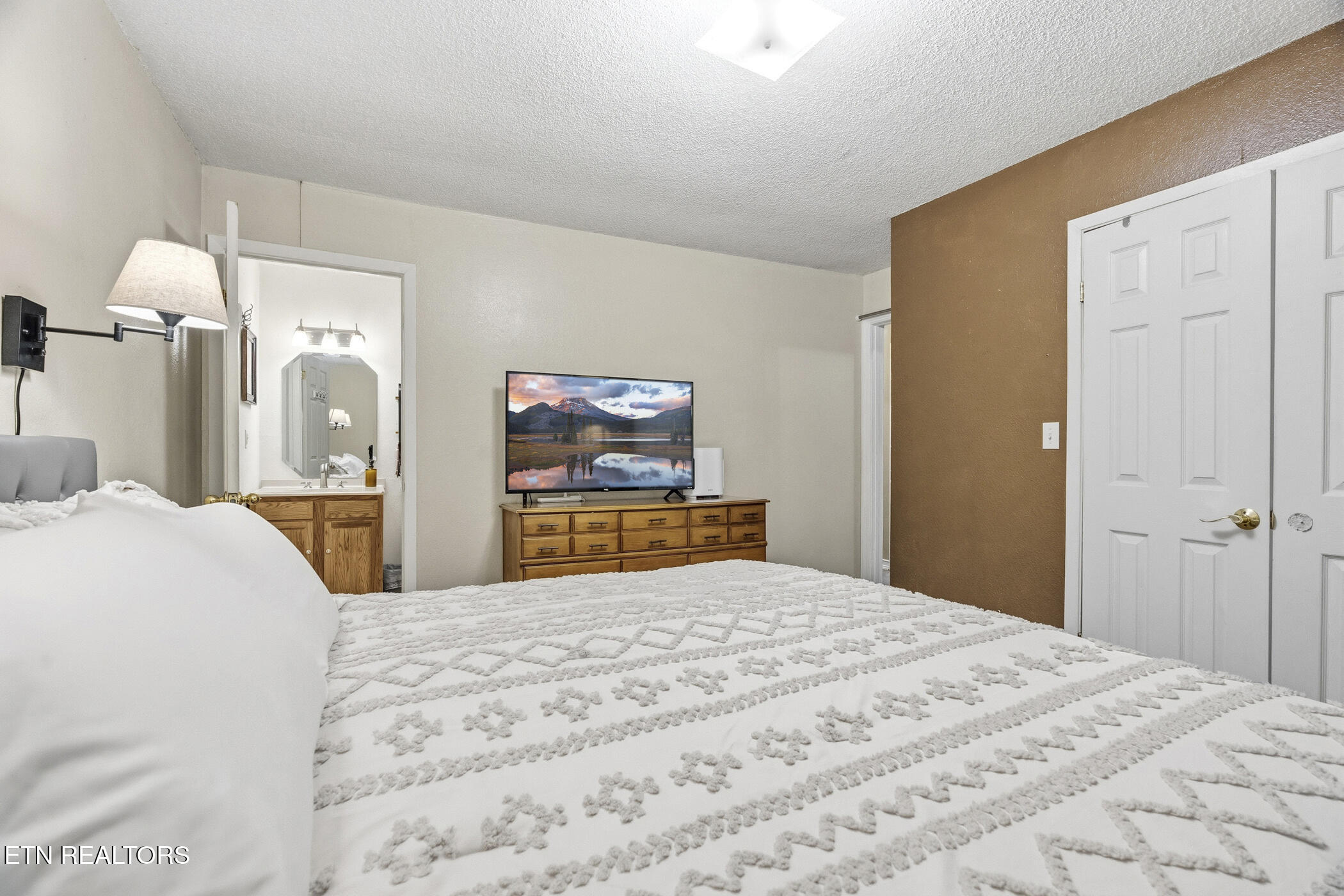 1007 S Ridge Place Sevierville TN 37876