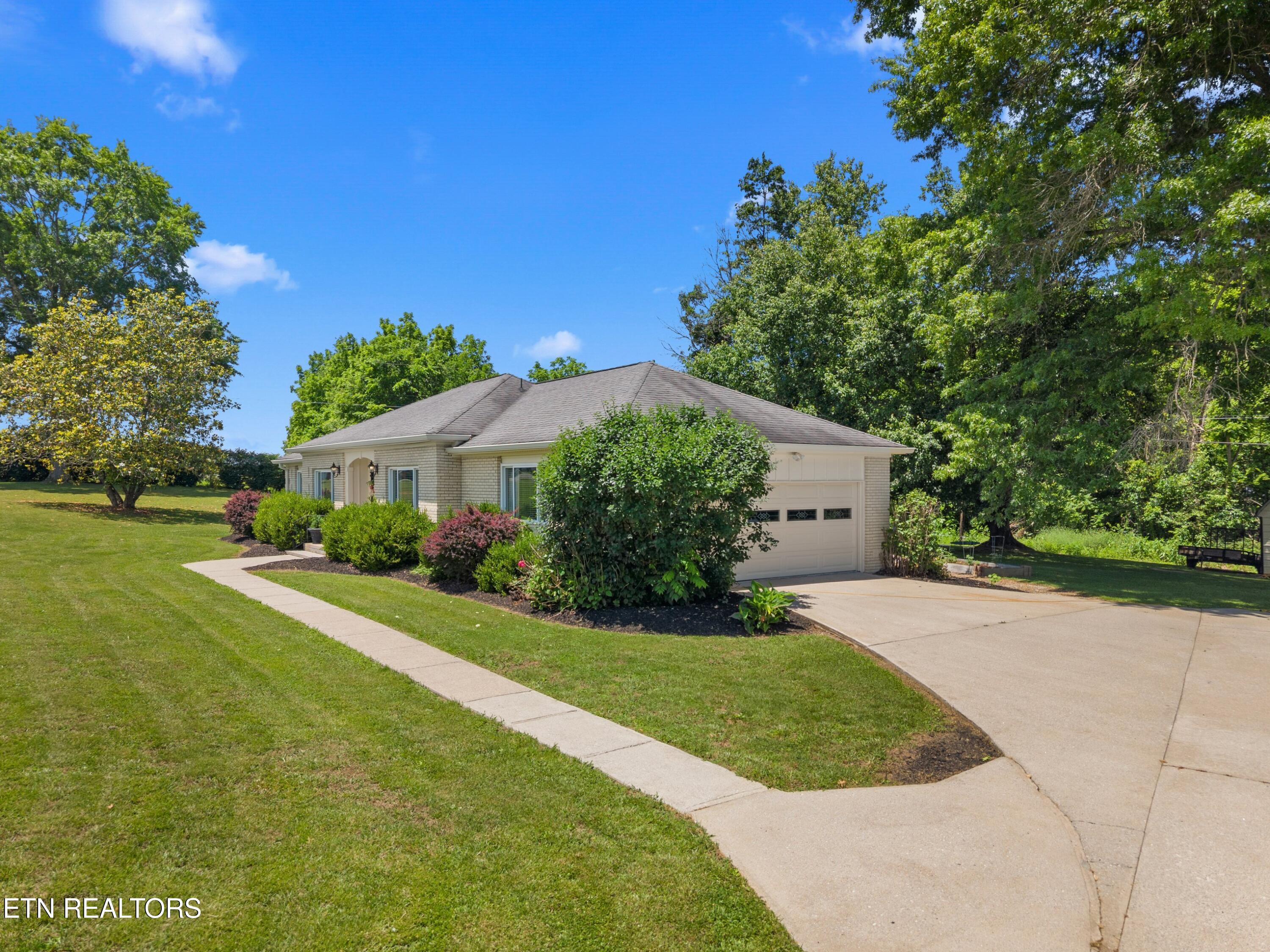 119 Parks Circle Harrogate TN 37752