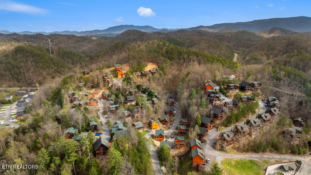 2104 Valley Creek Way Pigeon Forge TN 37862