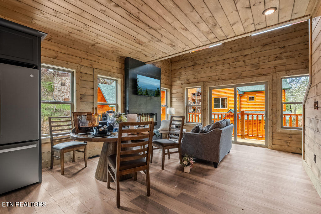 2104 Valley Creek Way Pigeon Forge TN 37862