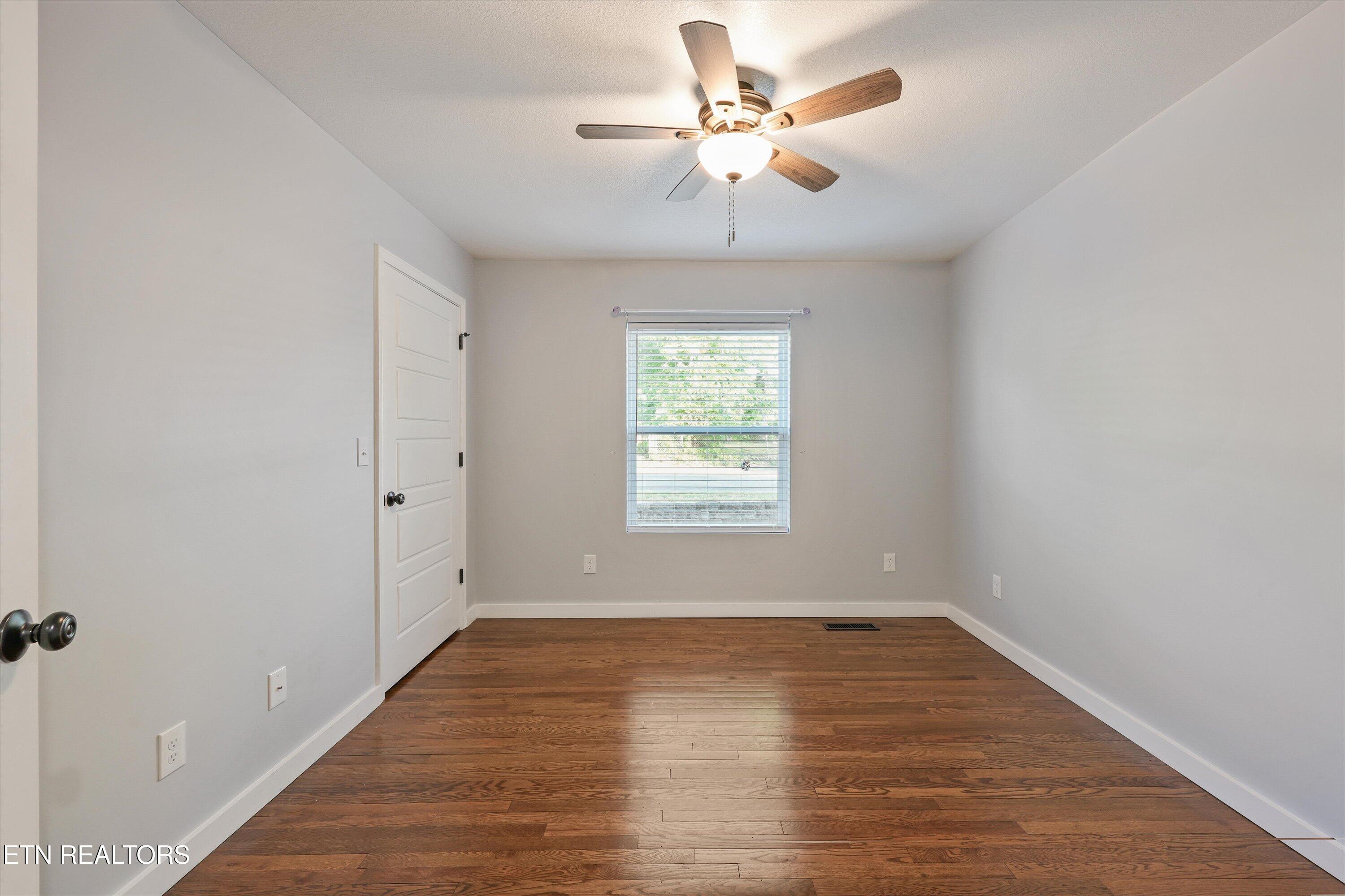 107 W Magnolia Lane Oak Ridge TN 37830