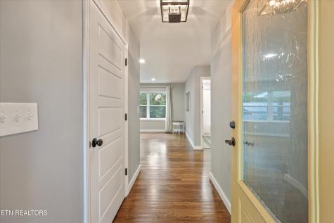 107 W Magnolia Lane Oak Ridge TN 37830