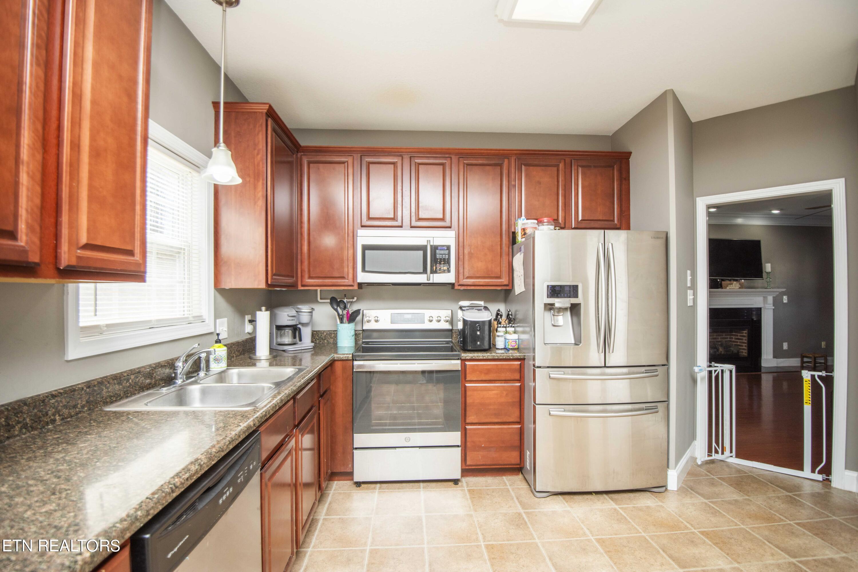 3316 Grassy Pointe Lane Knoxville TN 37931