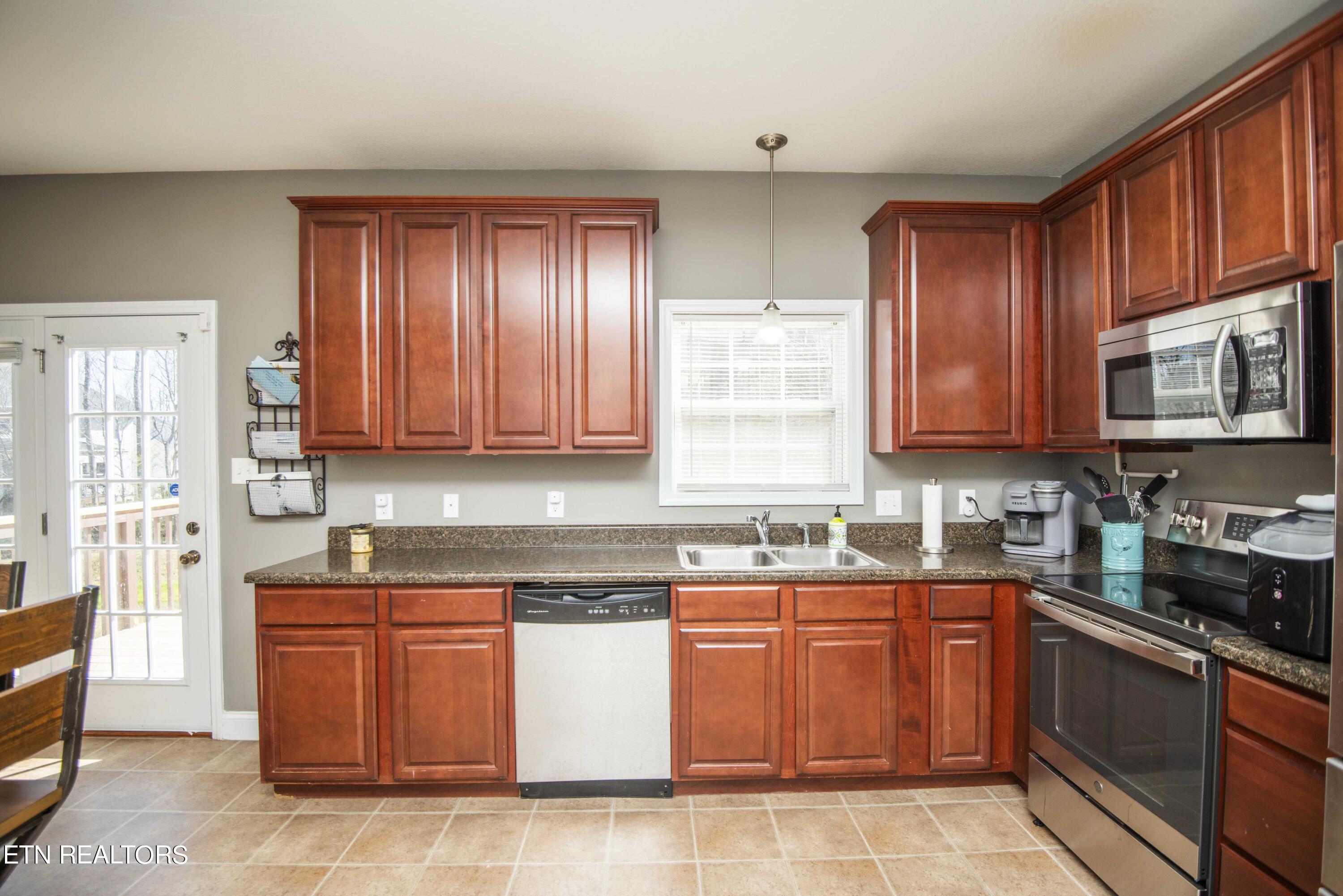 3316 Grassy Pointe Lane Knoxville TN 37931