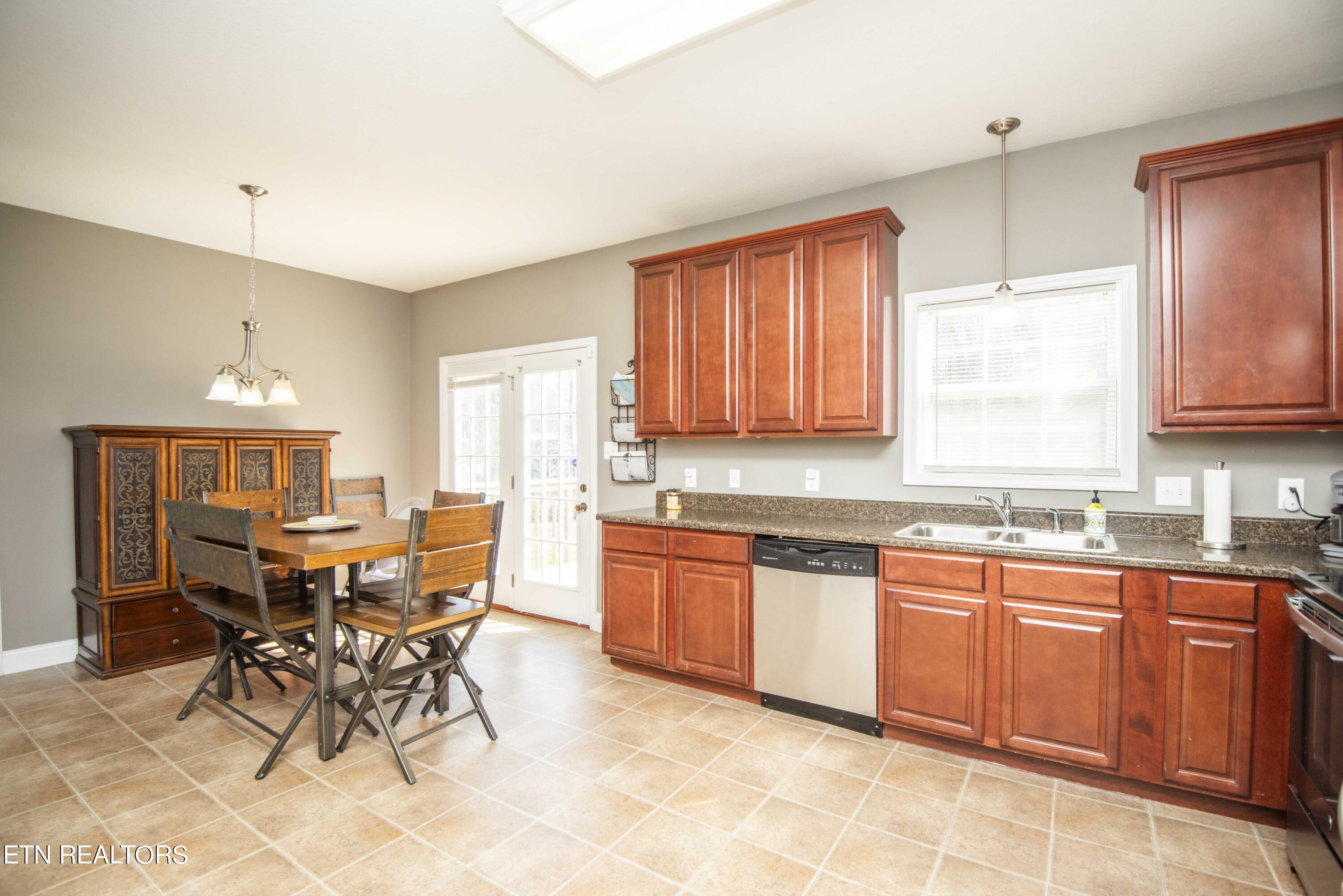 3316 Grassy Pointe Lane Knoxville TN 37931
