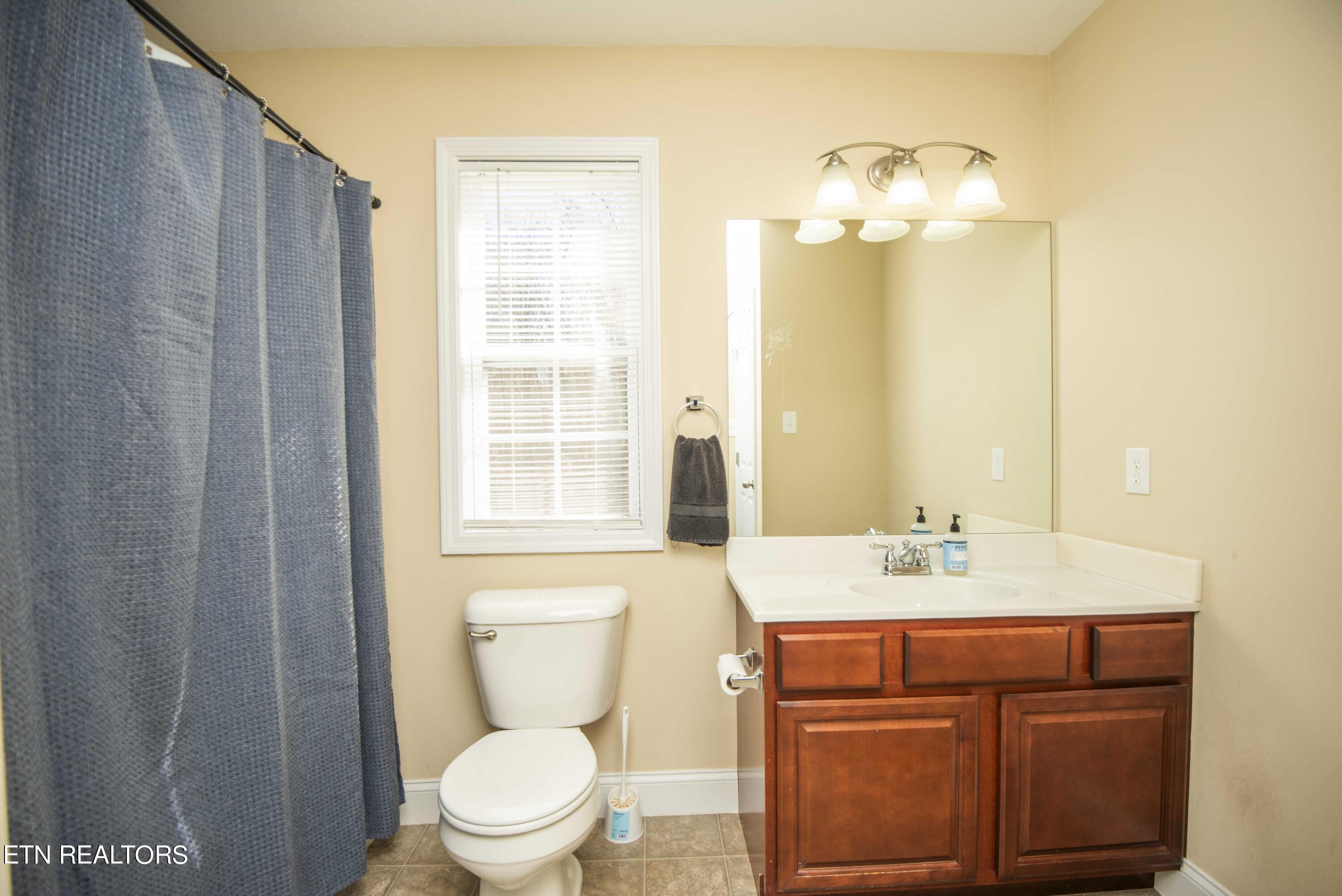 3316 Grassy Pointe Lane Knoxville TN 37931
