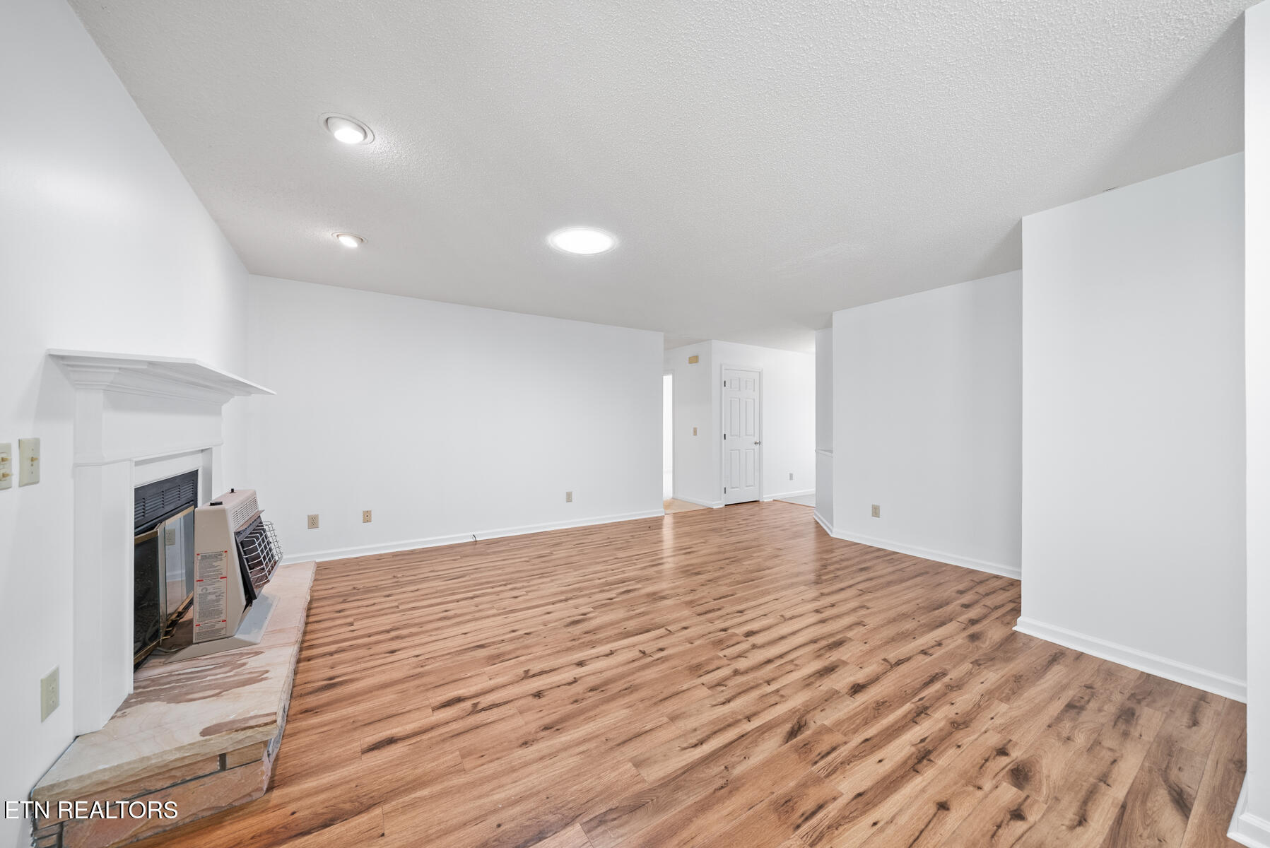 165 Tulip Drive Crossville TN 38555