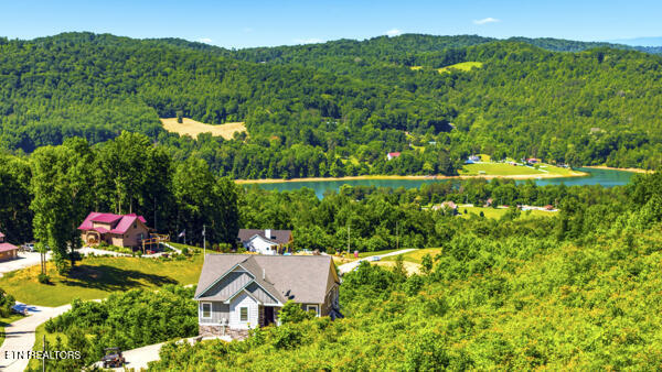 301 Mountain Way Sharps Chapel TN 37866