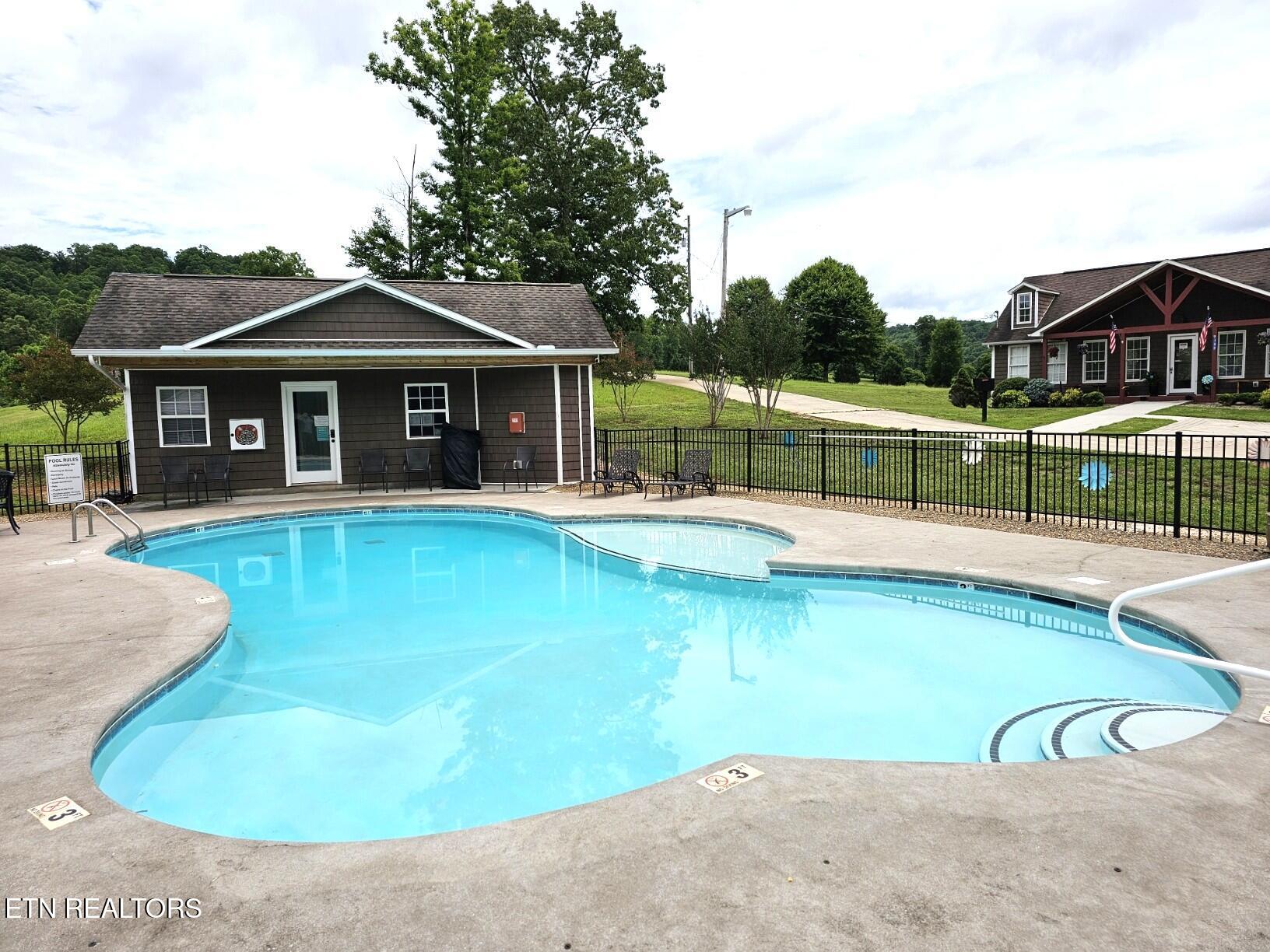 301 Mountain Way Sharps Chapel TN 37866