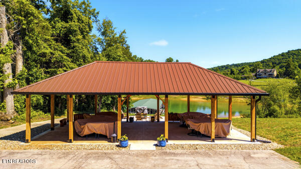 301 Mountain Way Sharps Chapel TN 37866