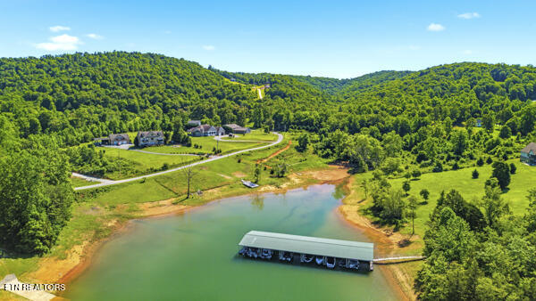301 Mountain Way Sharps Chapel TN 37866
