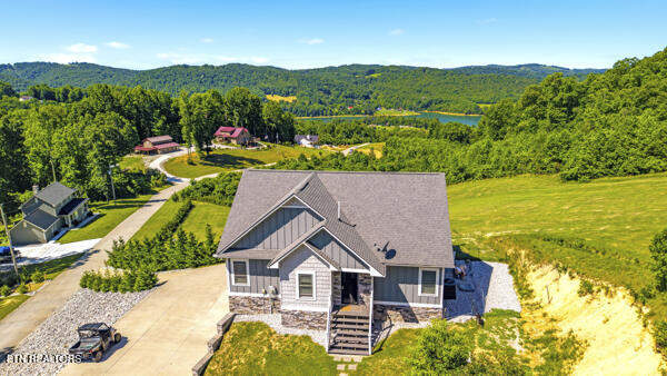 301 Mountain Way Sharps Chapel TN 37866