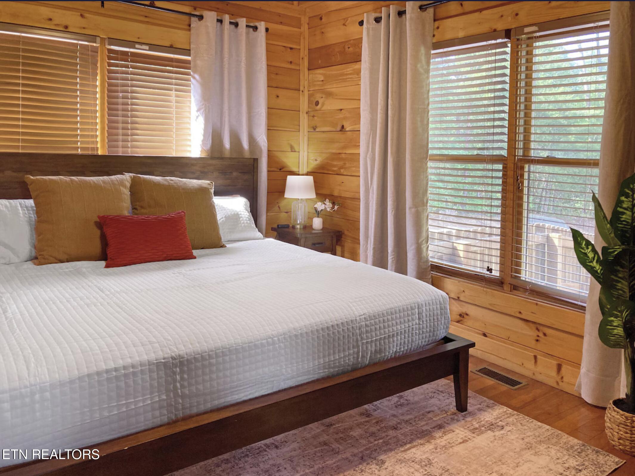 749 Chickasaw Gap Way Pigeon Forge TN 37863