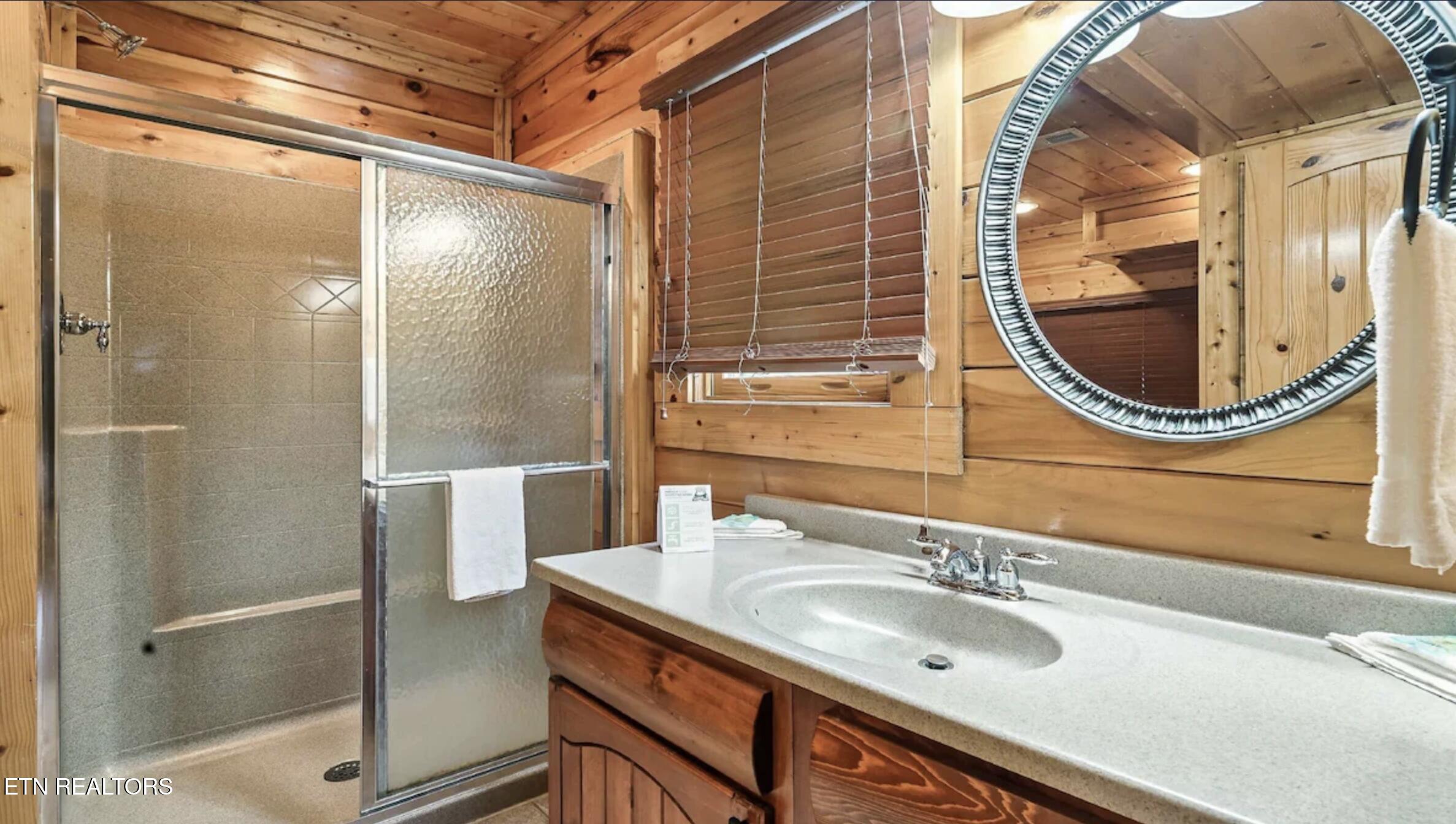 749 Chickasaw Gap Way Pigeon Forge TN 37863