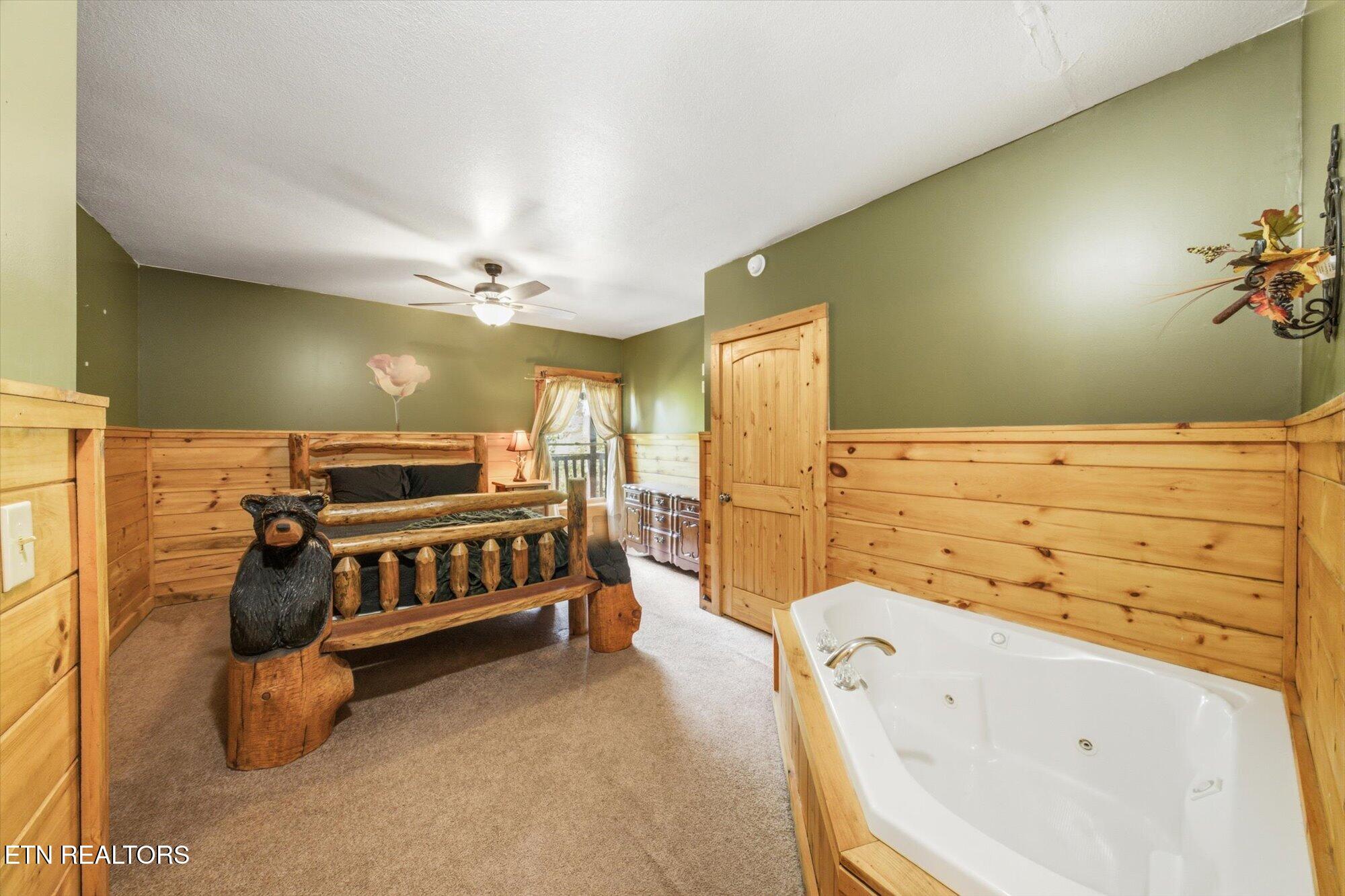 2606 Tree Tops Way Pigeon Forge TN 37863
