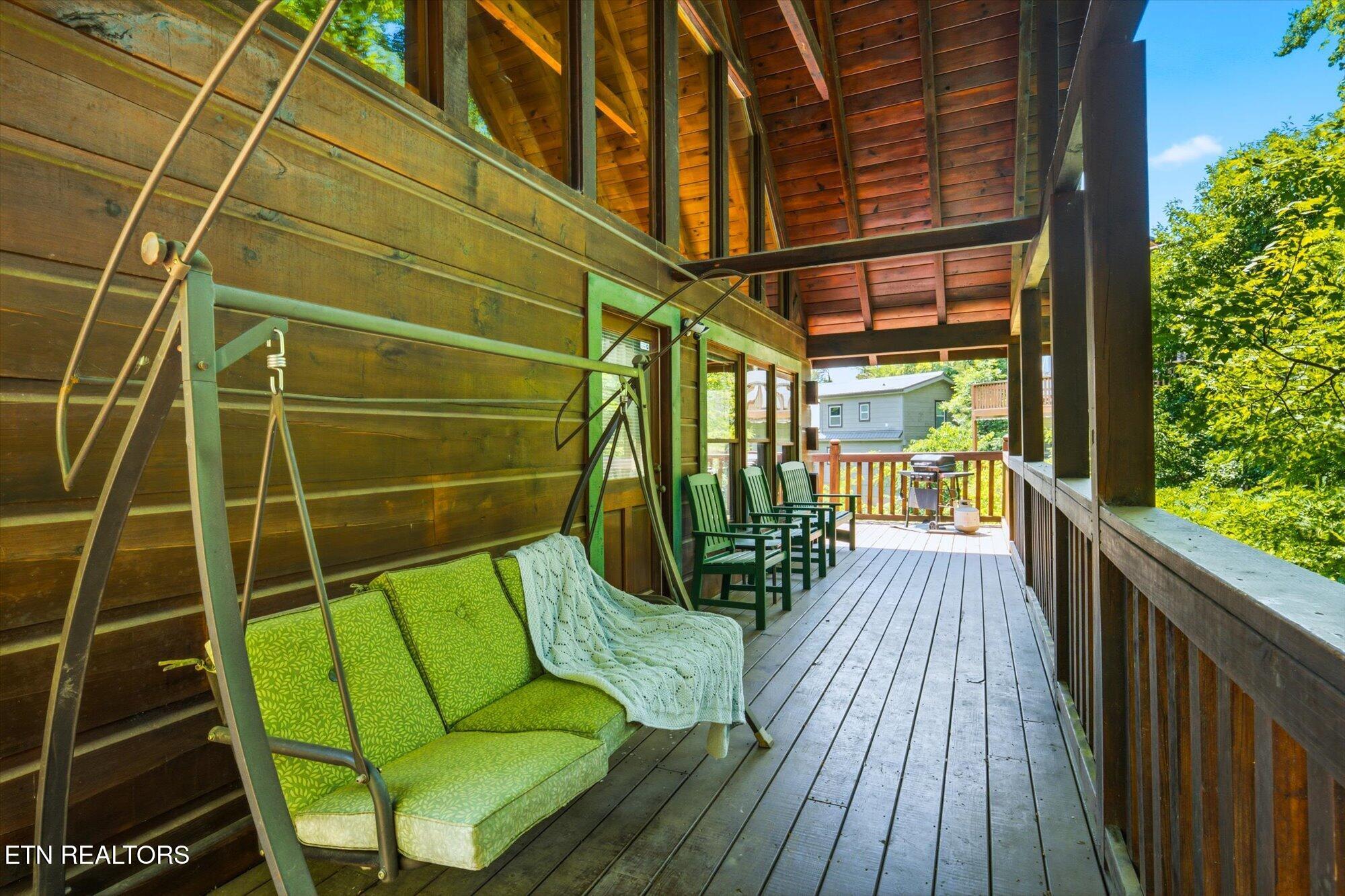 2606 Tree Tops Way Pigeon Forge TN 37863