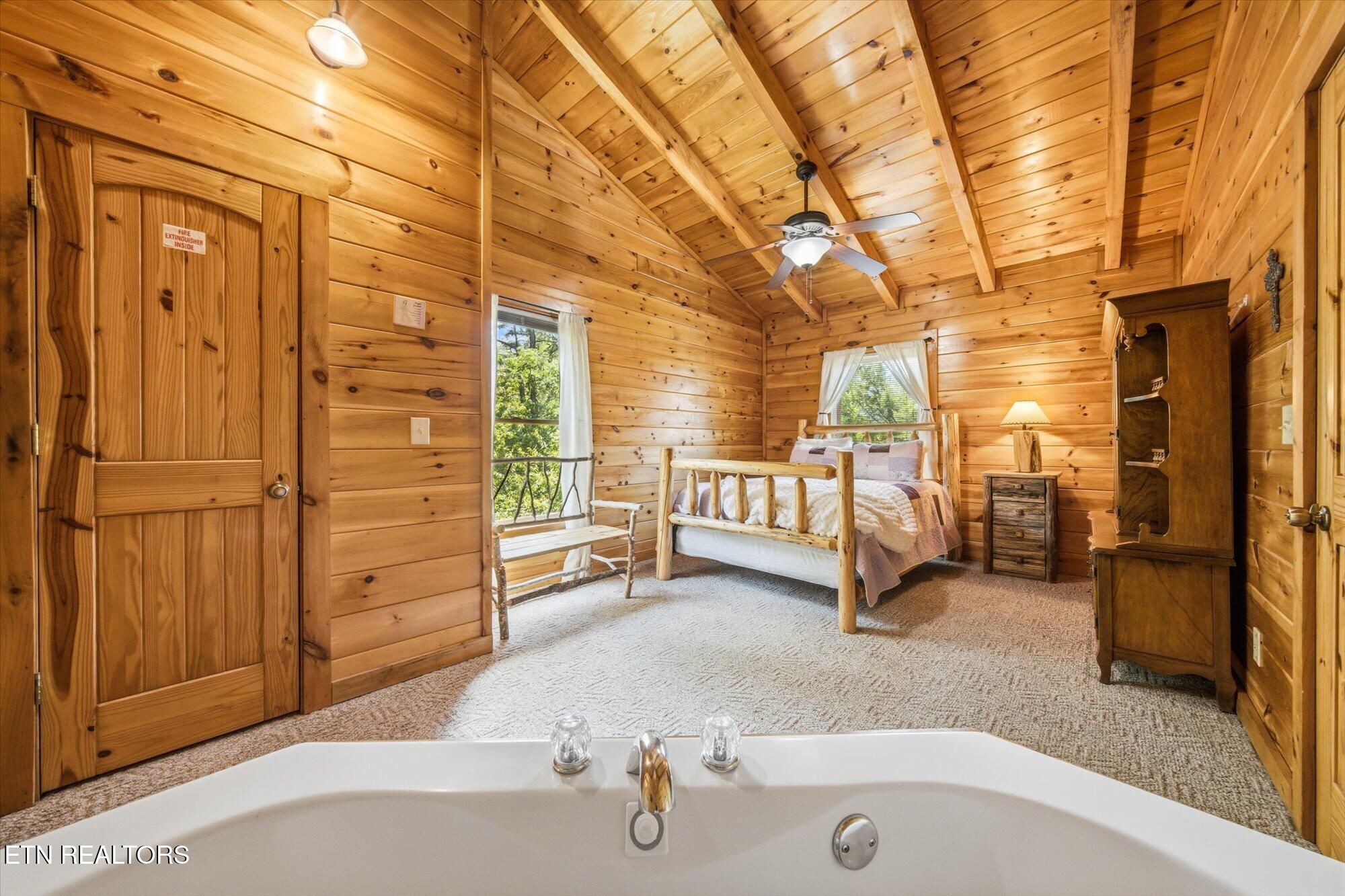 2606 Tree Tops Way Pigeon Forge TN 37863