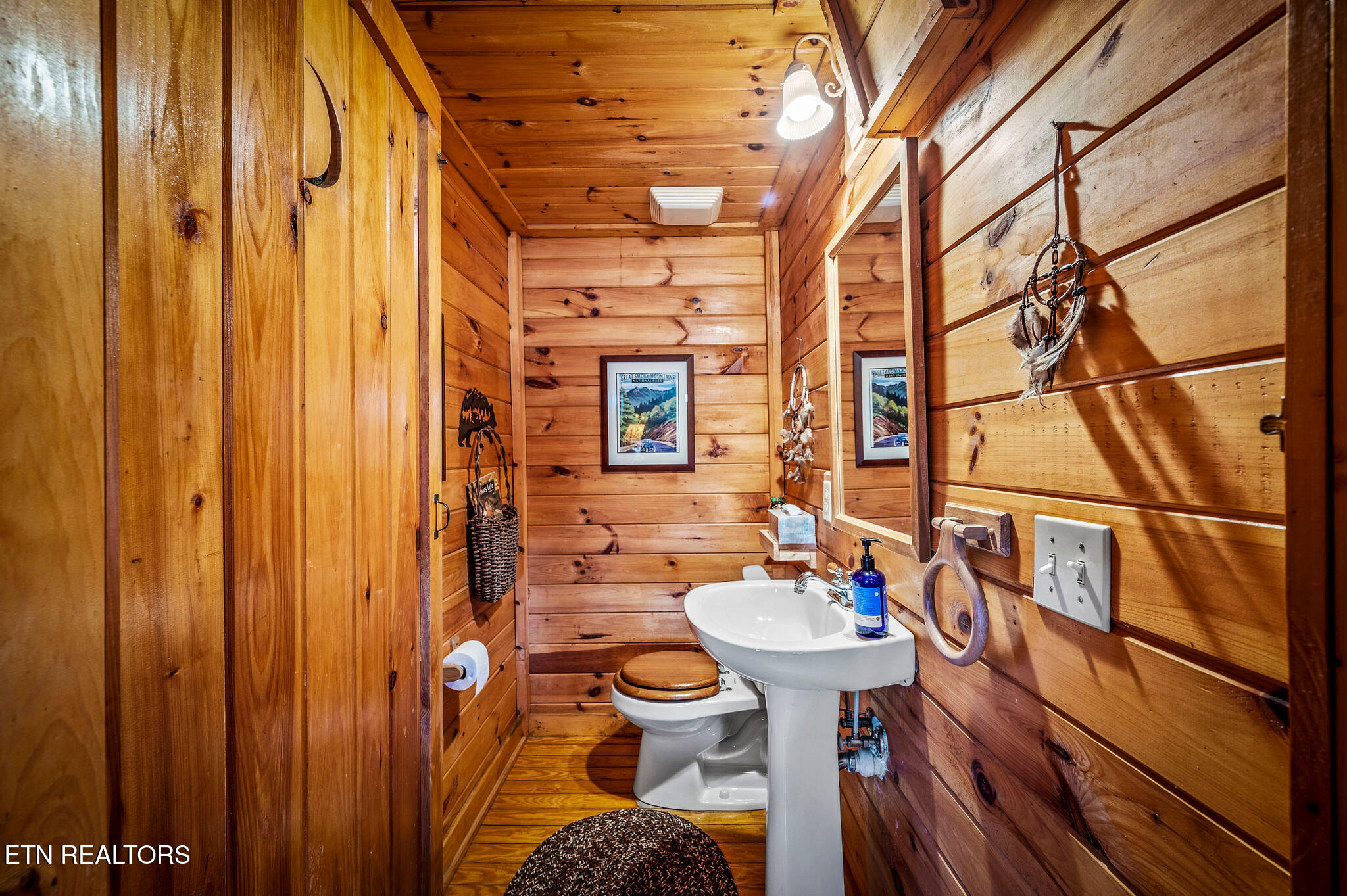 3049 Brothers Way Sevierville TN 37862