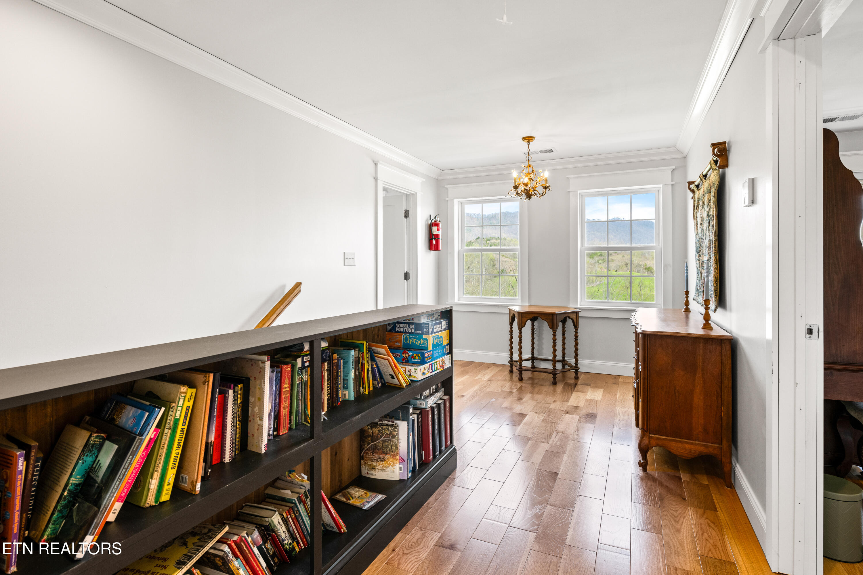 159 Canary Lane Speedwell TN 37870