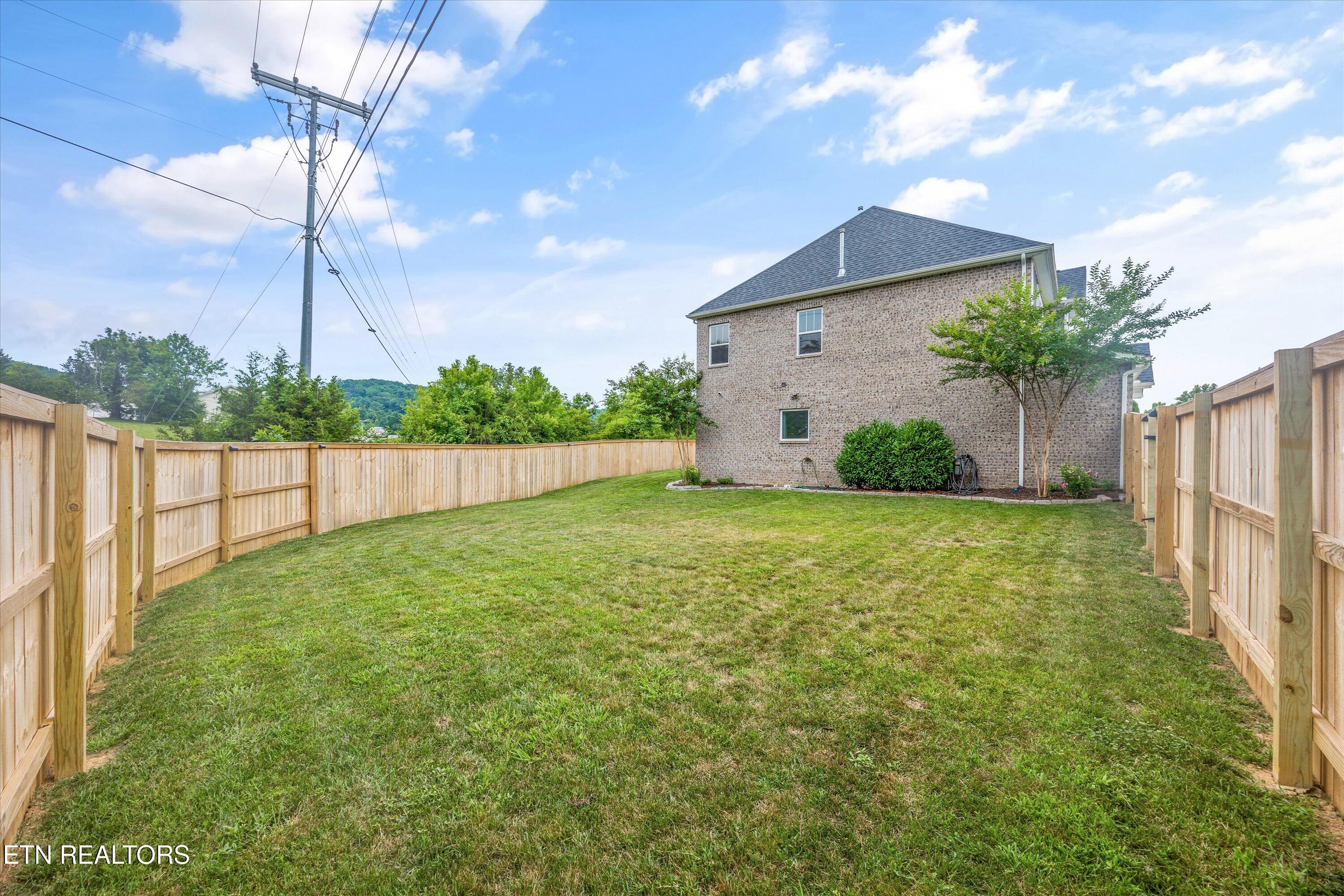 105 Ashton Fields Drive Lenoir City TN 37772