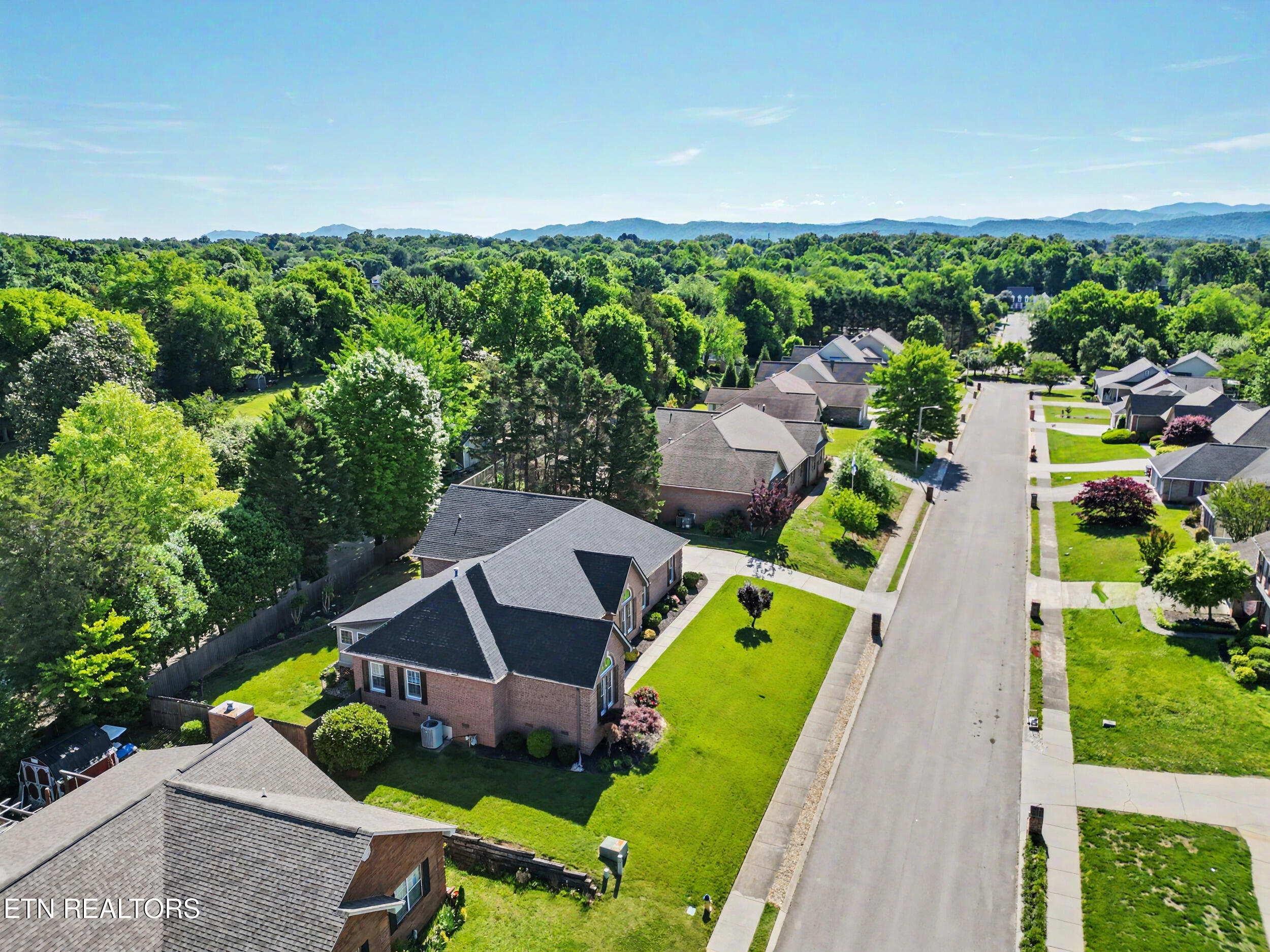 818 Somerset Drive Maryville TN 37803