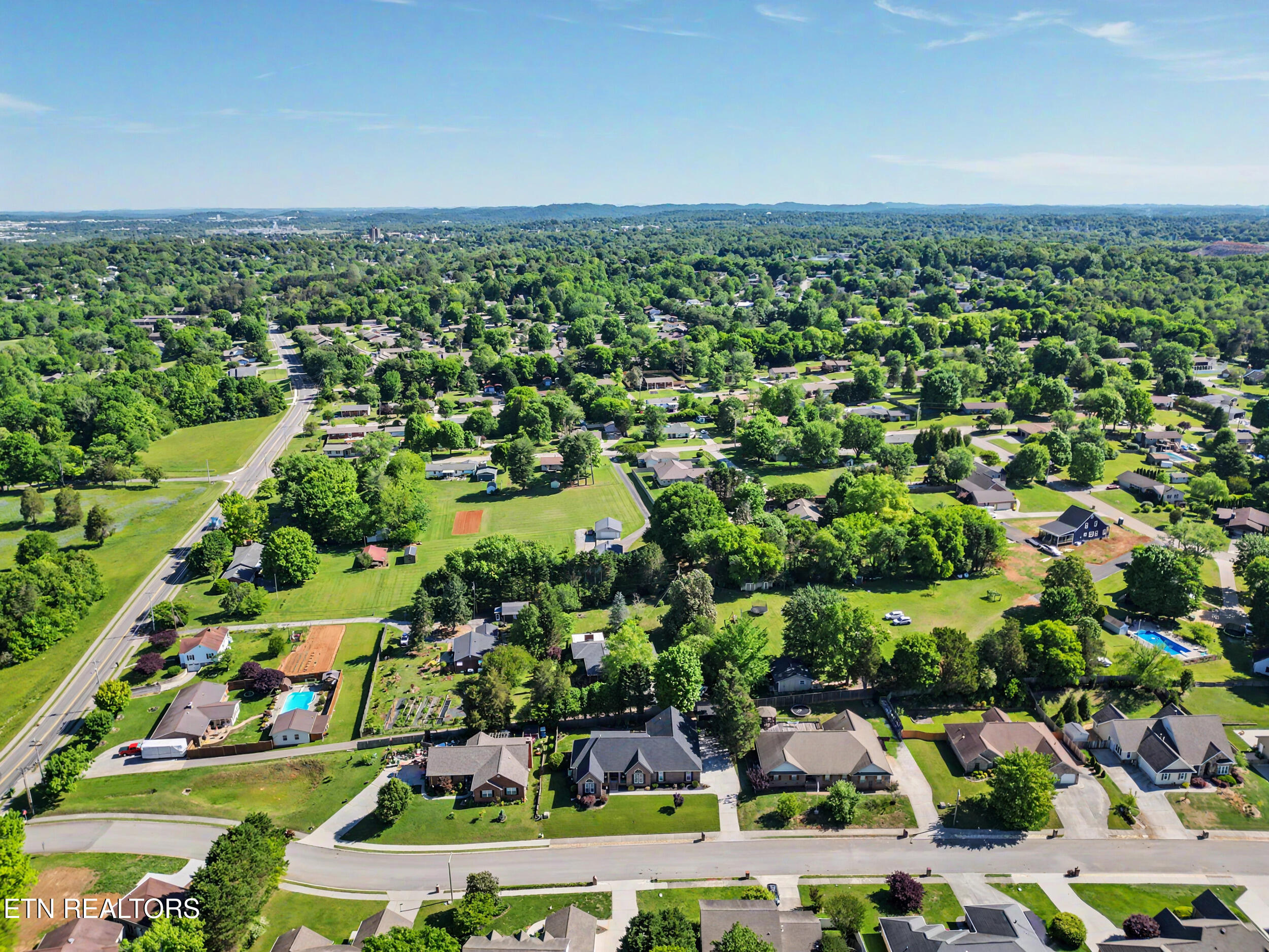 818 Somerset Drive Maryville TN 37803