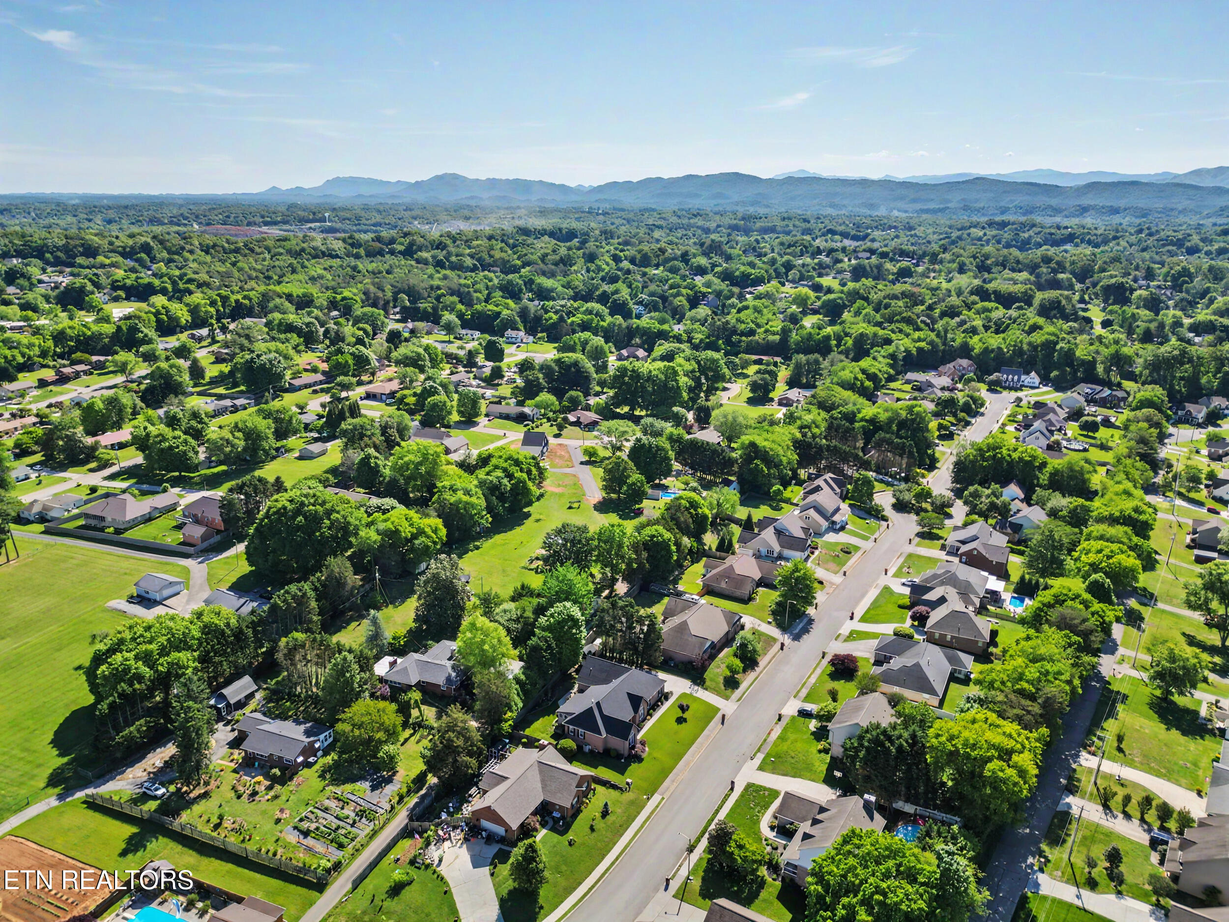 818 Somerset Drive Maryville TN 37803