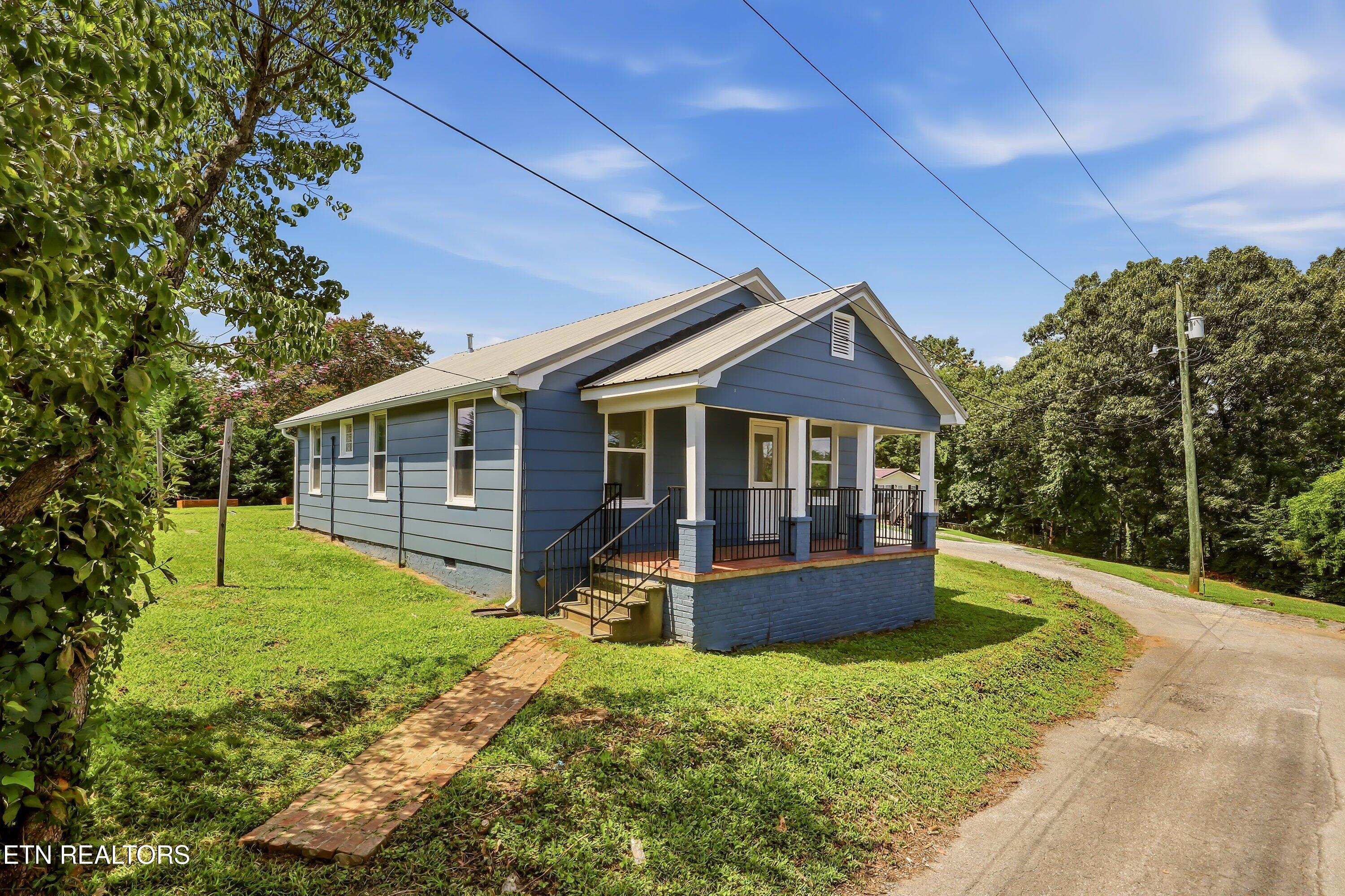507 Pine Top Street Loudon TN 37774