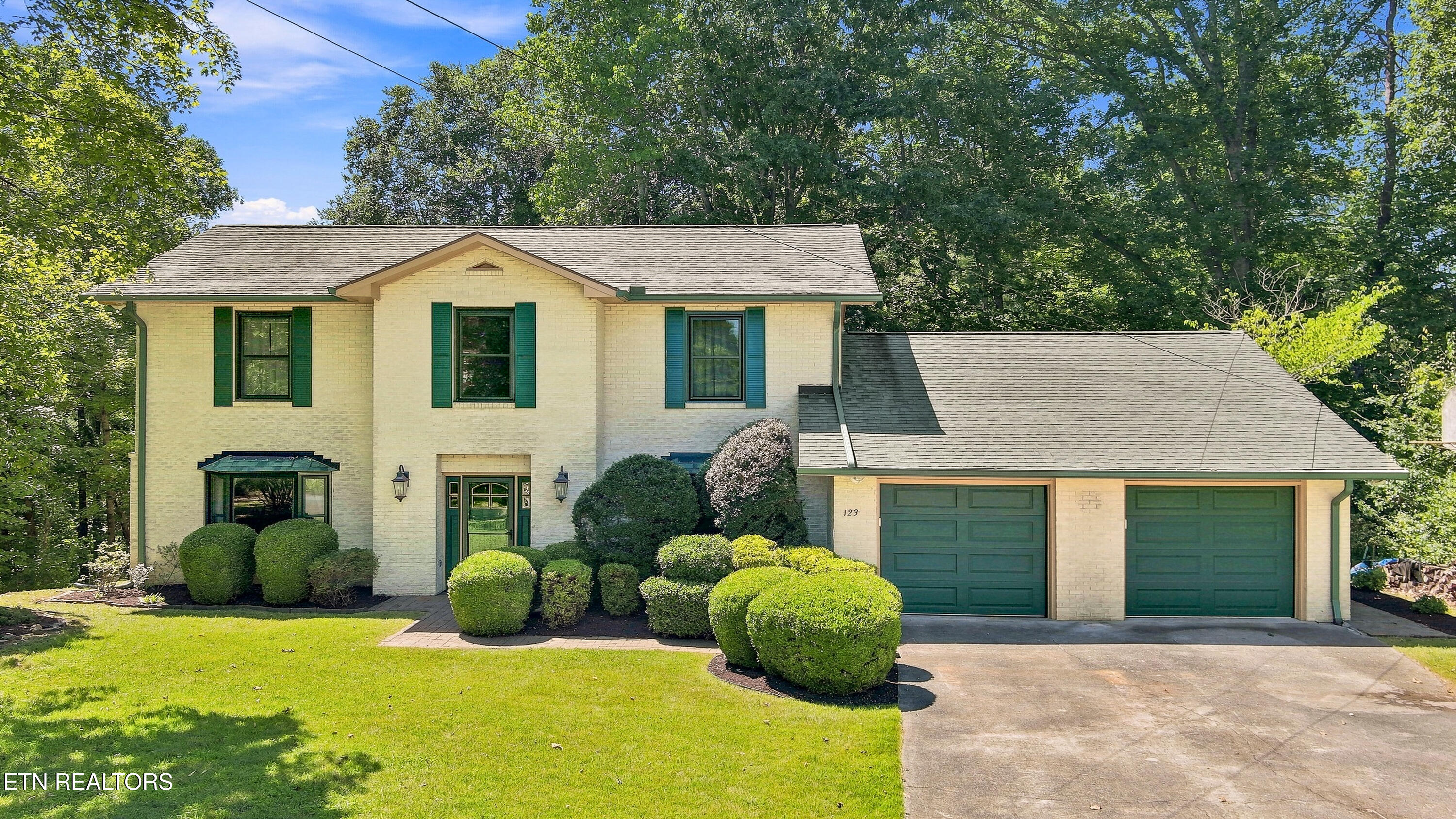 123 Garnet Lane Oak Ridge TN 37830