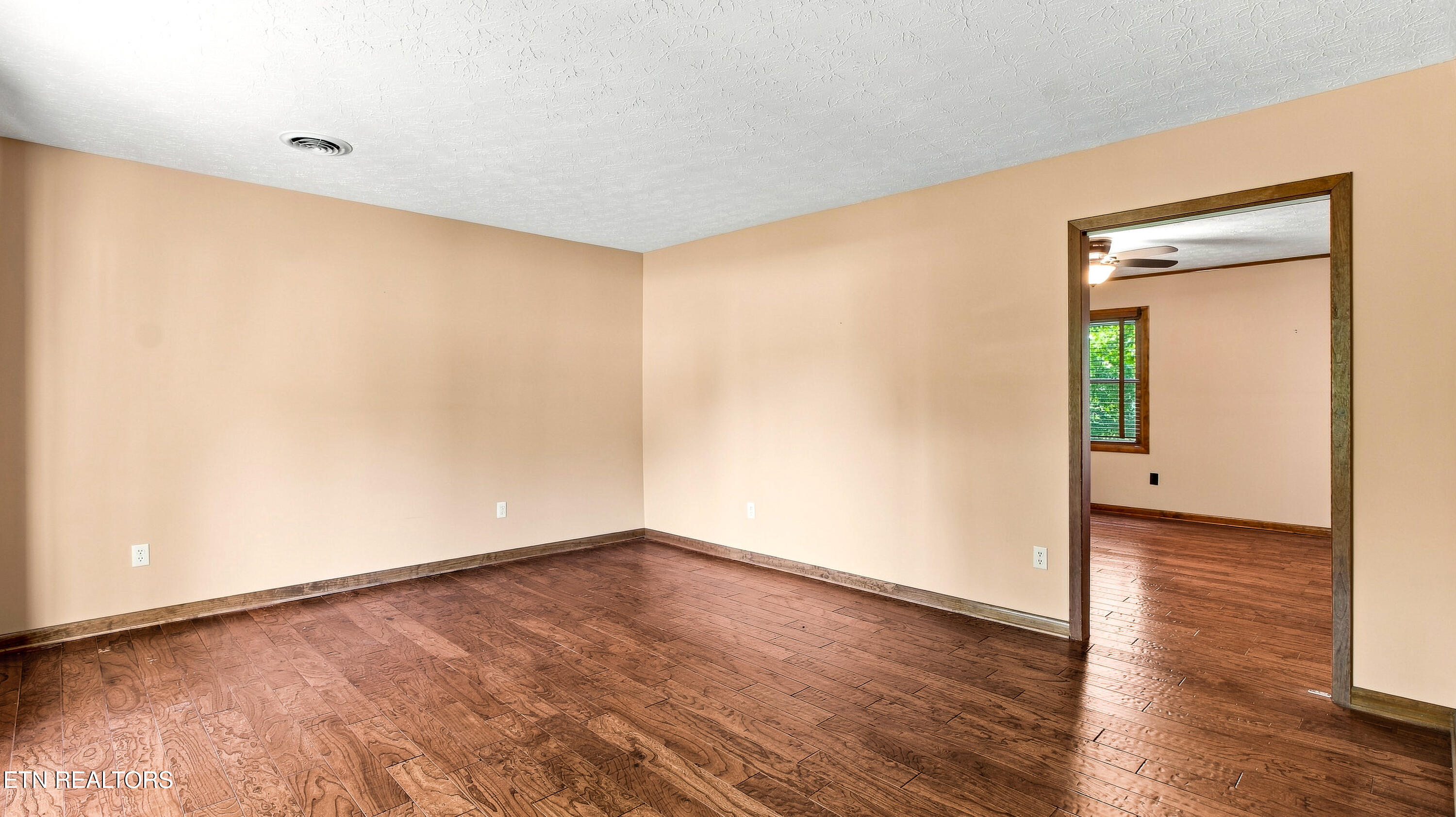 123 Garnet Lane Oak Ridge TN 37830