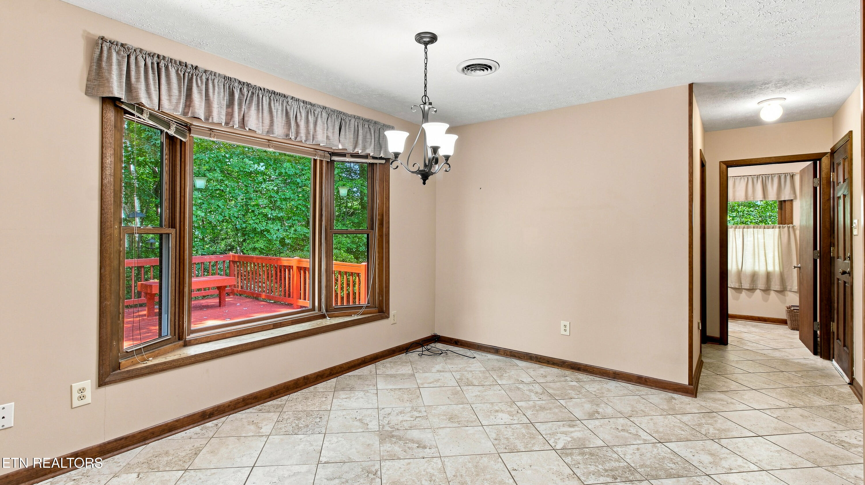 123 Garnet Lane Oak Ridge TN 37830