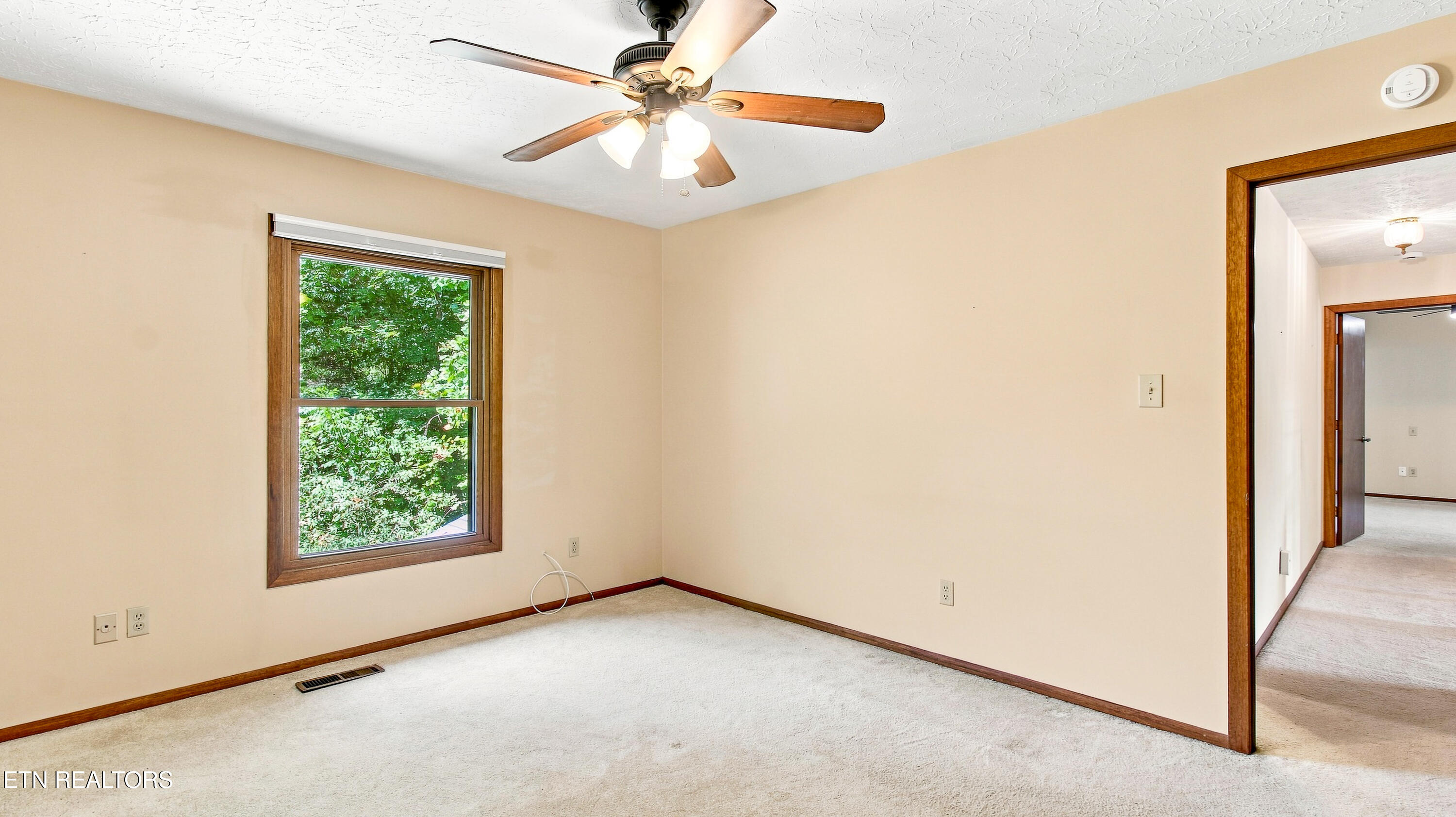 123 Garnet Lane Oak Ridge TN 37830