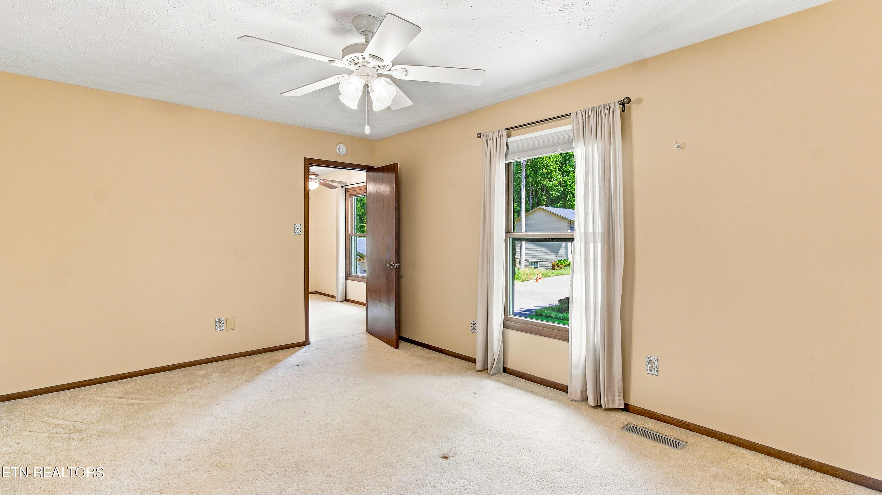 123 Garnet Lane Oak Ridge TN 37830