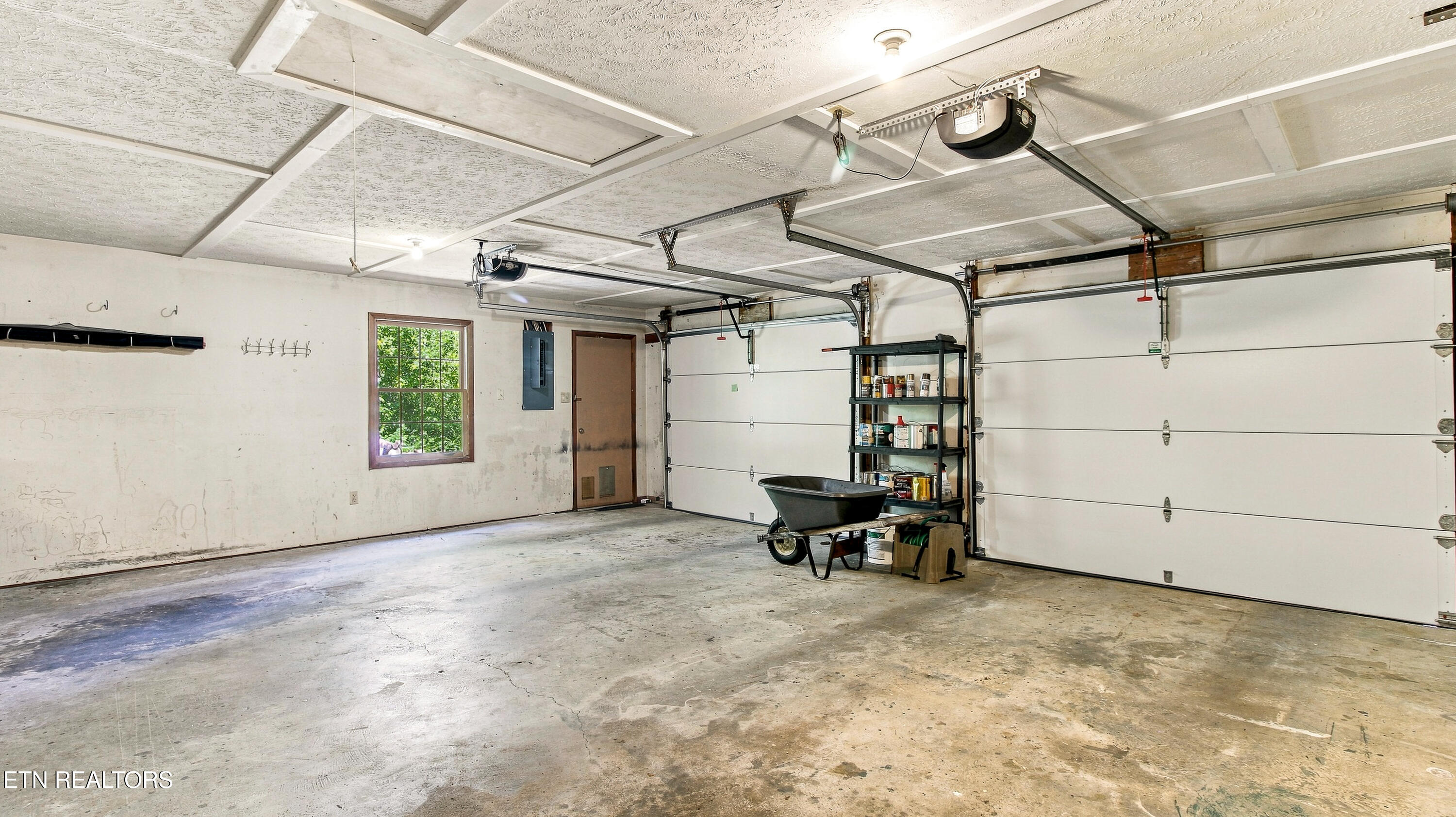 123 Garnet Lane Oak Ridge TN 37830