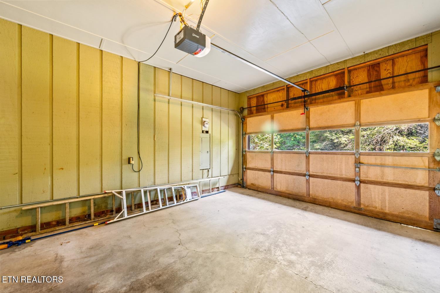 134 Reservoir Road Norris TN 37828