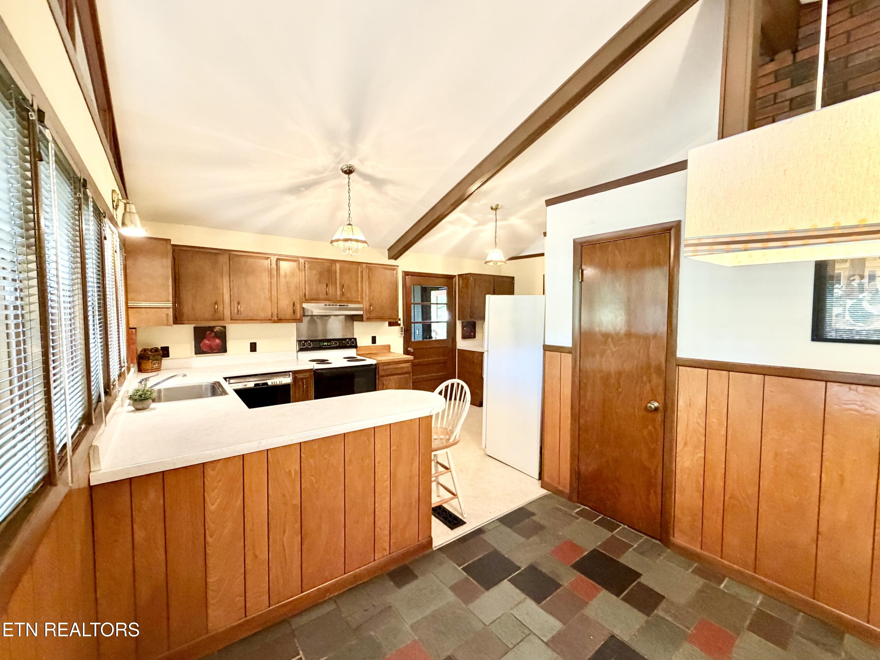 134 Reservoir Road Norris TN 37828