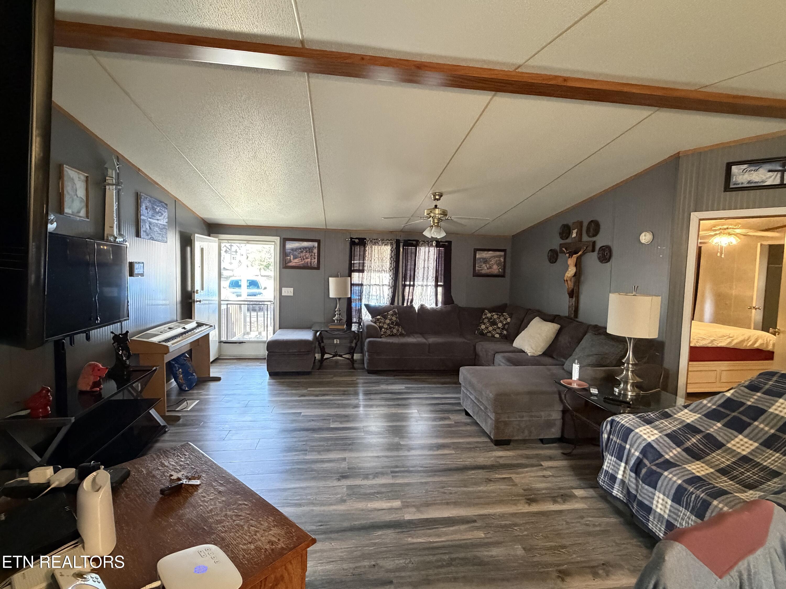 4021 Saponac Drive Crossville TN 38572