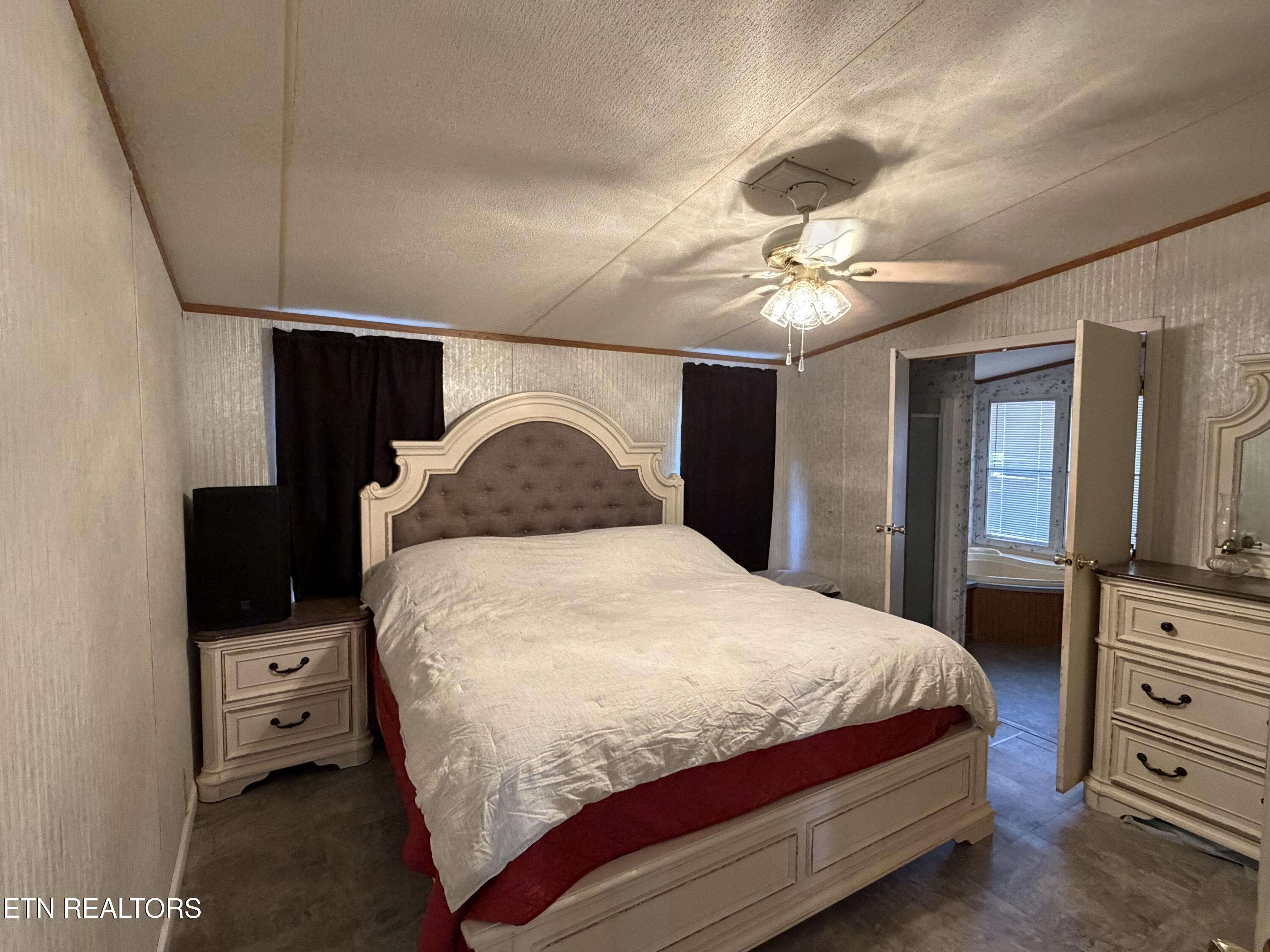 4021 Saponac Drive Crossville TN 38572