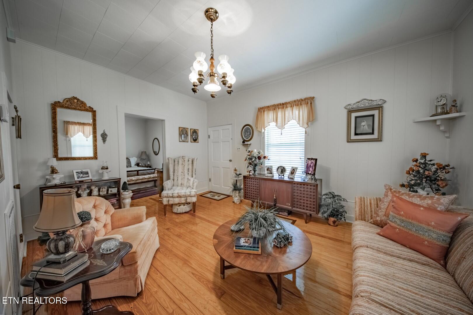 631 6th Street Newport TN 37821