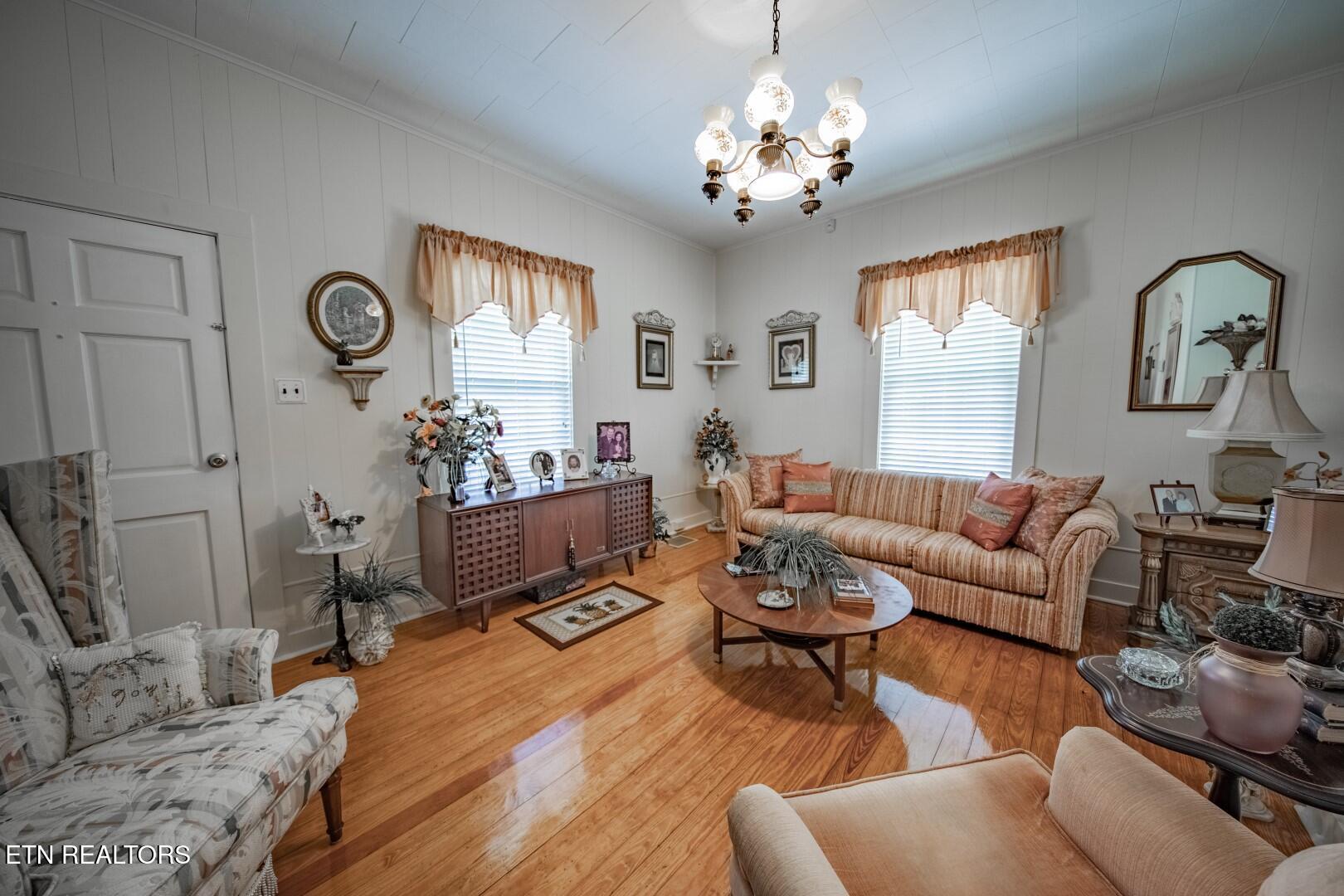 631 6th Street Newport TN 37821