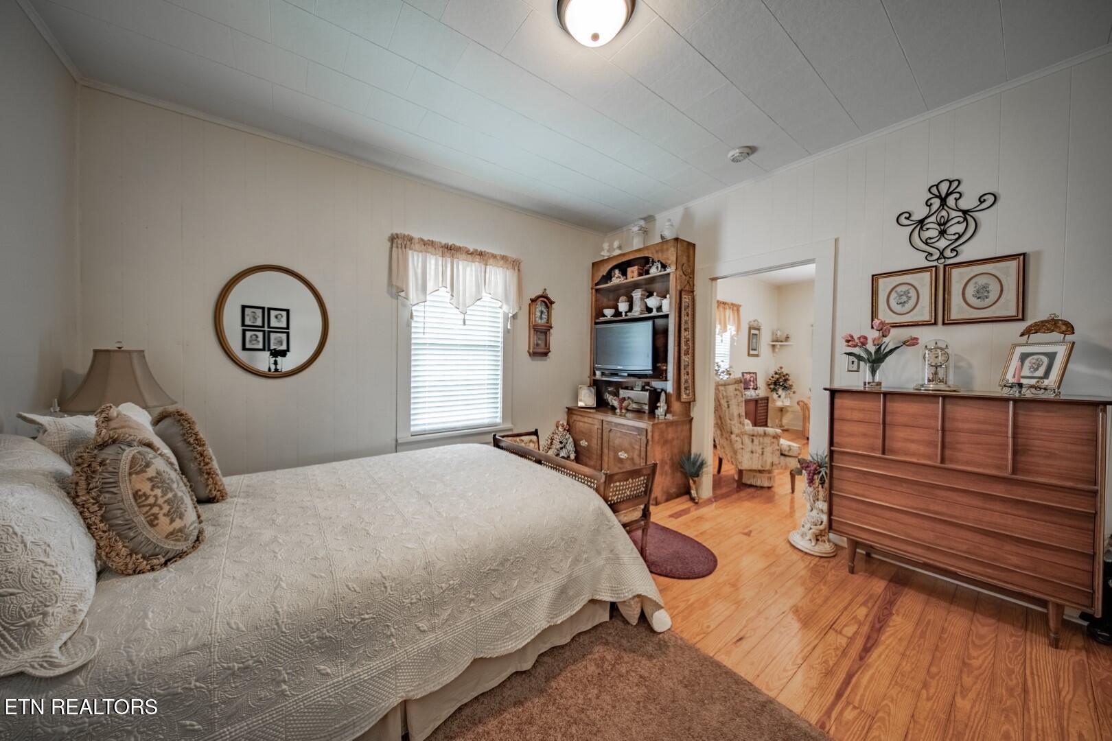 631 6th Street Newport TN 37821