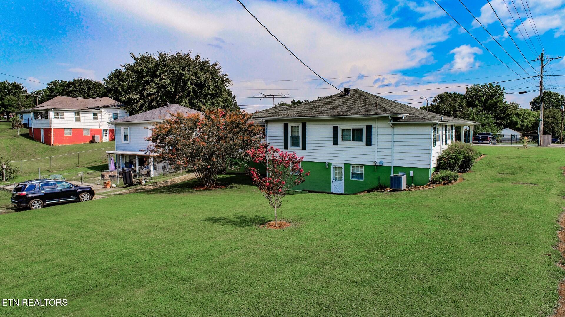 631 6th Street Newport TN 37821